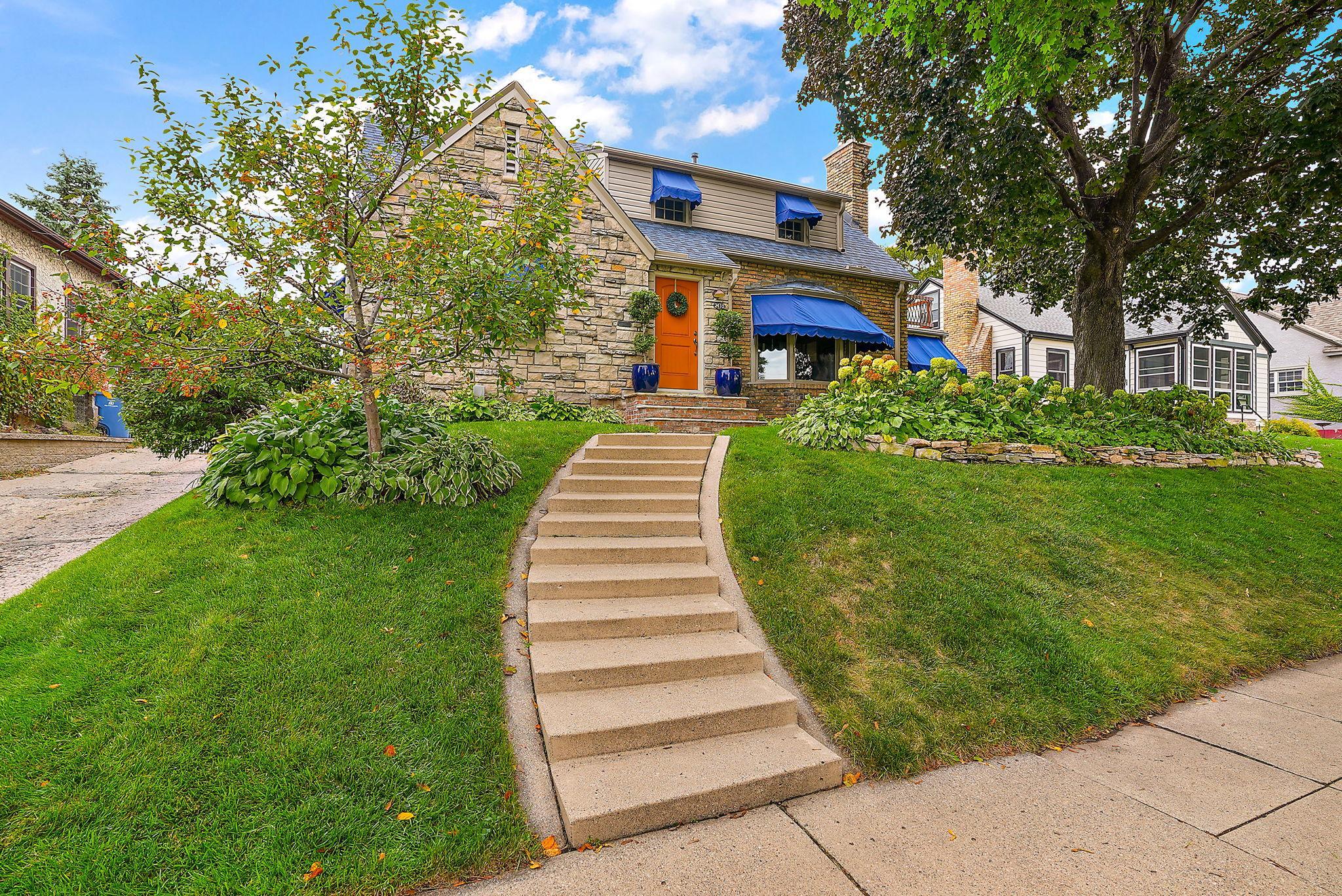 2410 E 43rd Street