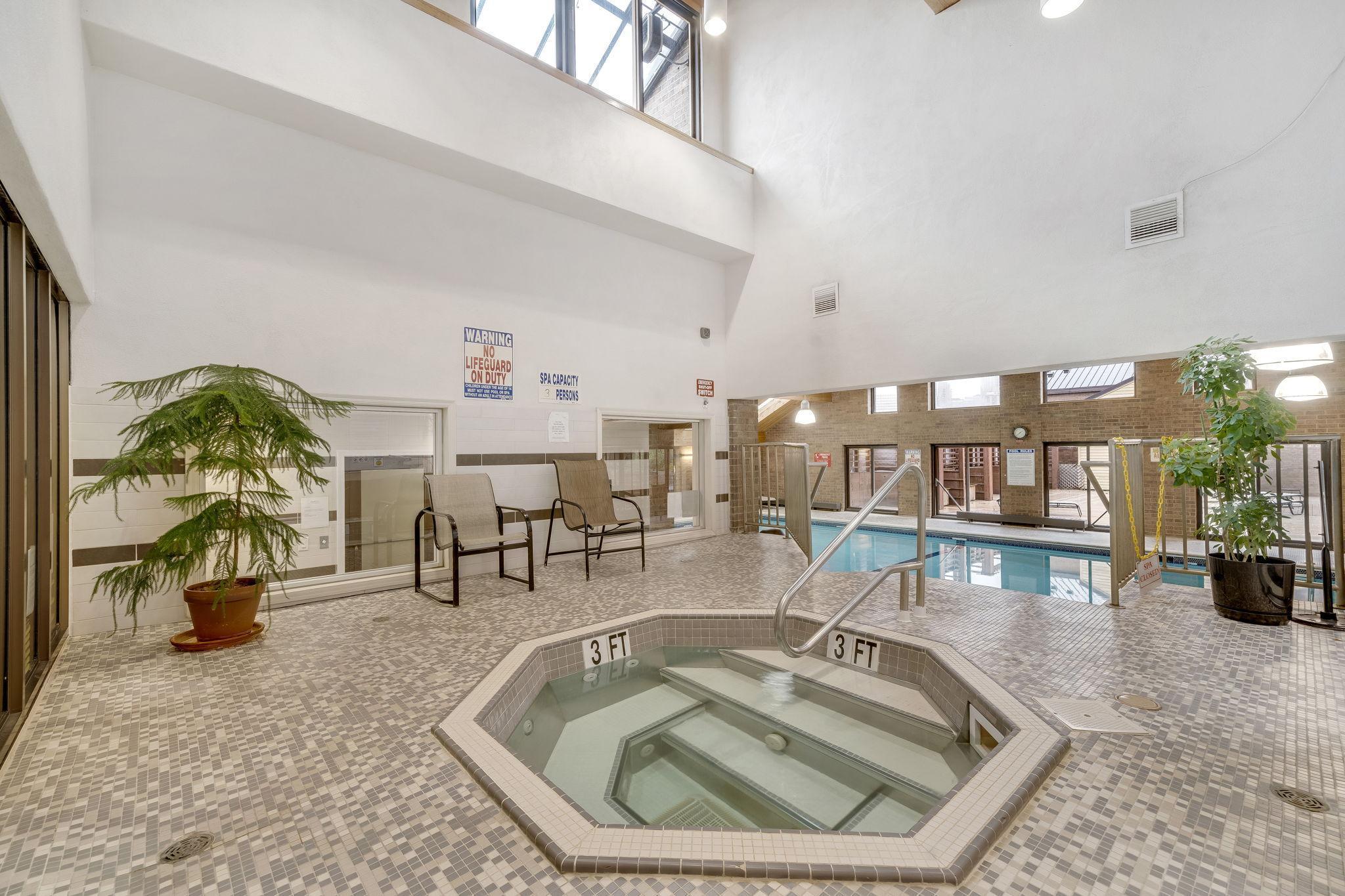 110 1st Avenue NE Unit: F1502
