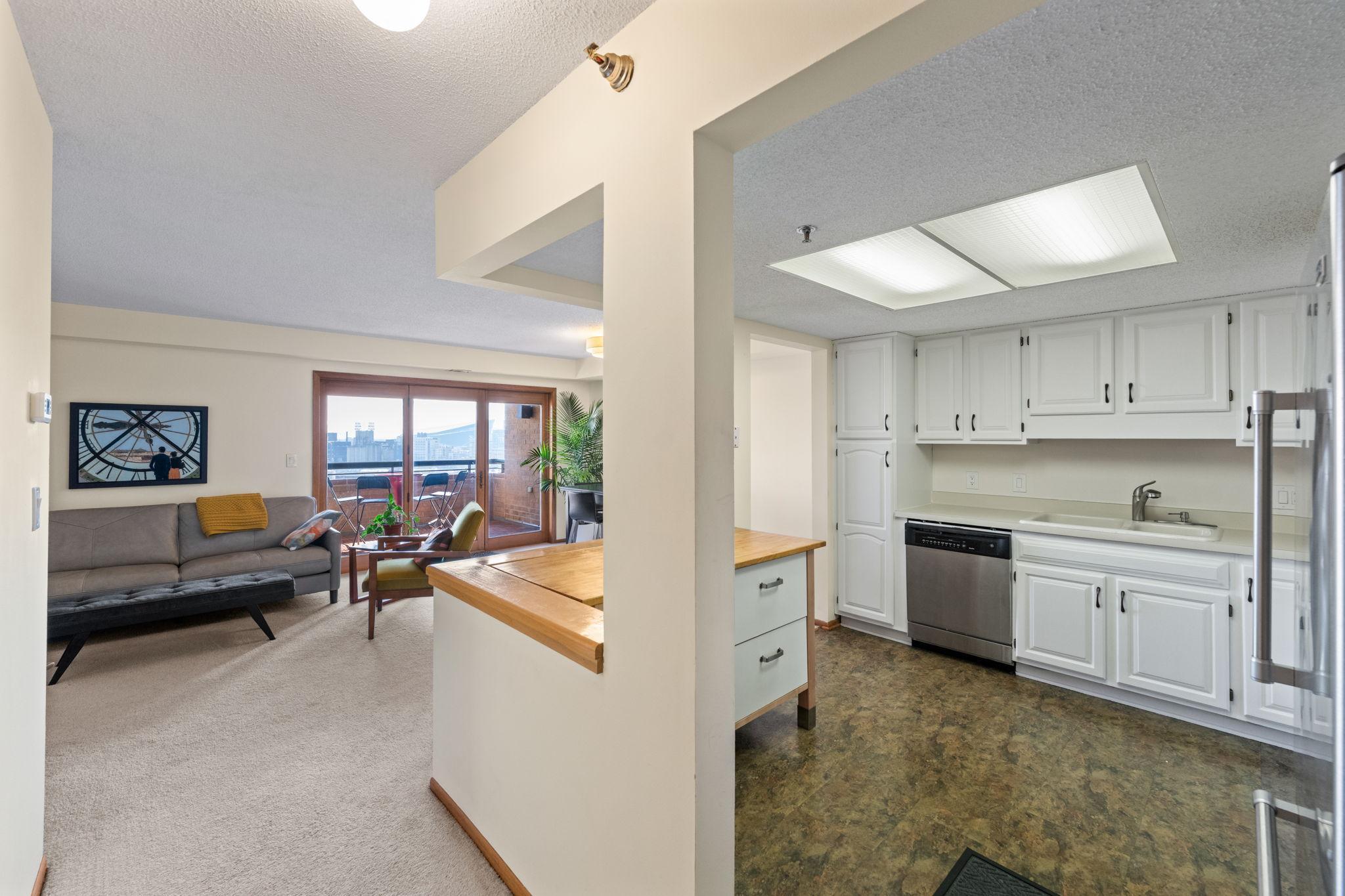 110 1st Avenue NE Unit: F1502