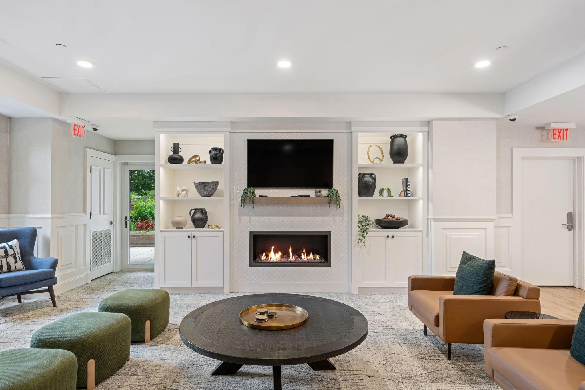 110 1st Avenue NE Unit: F1502
