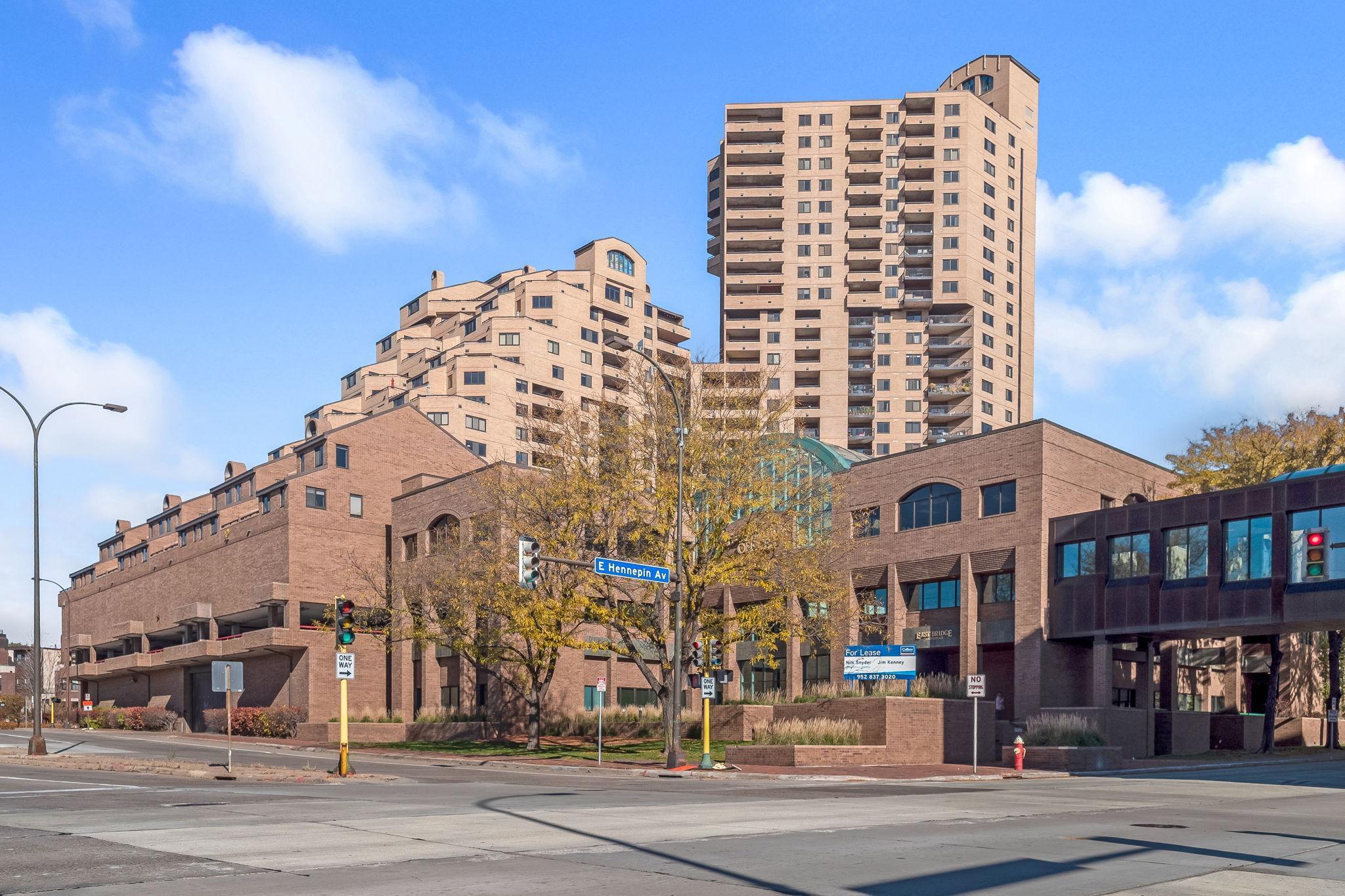 110 1st Avenue NE Unit: F1502