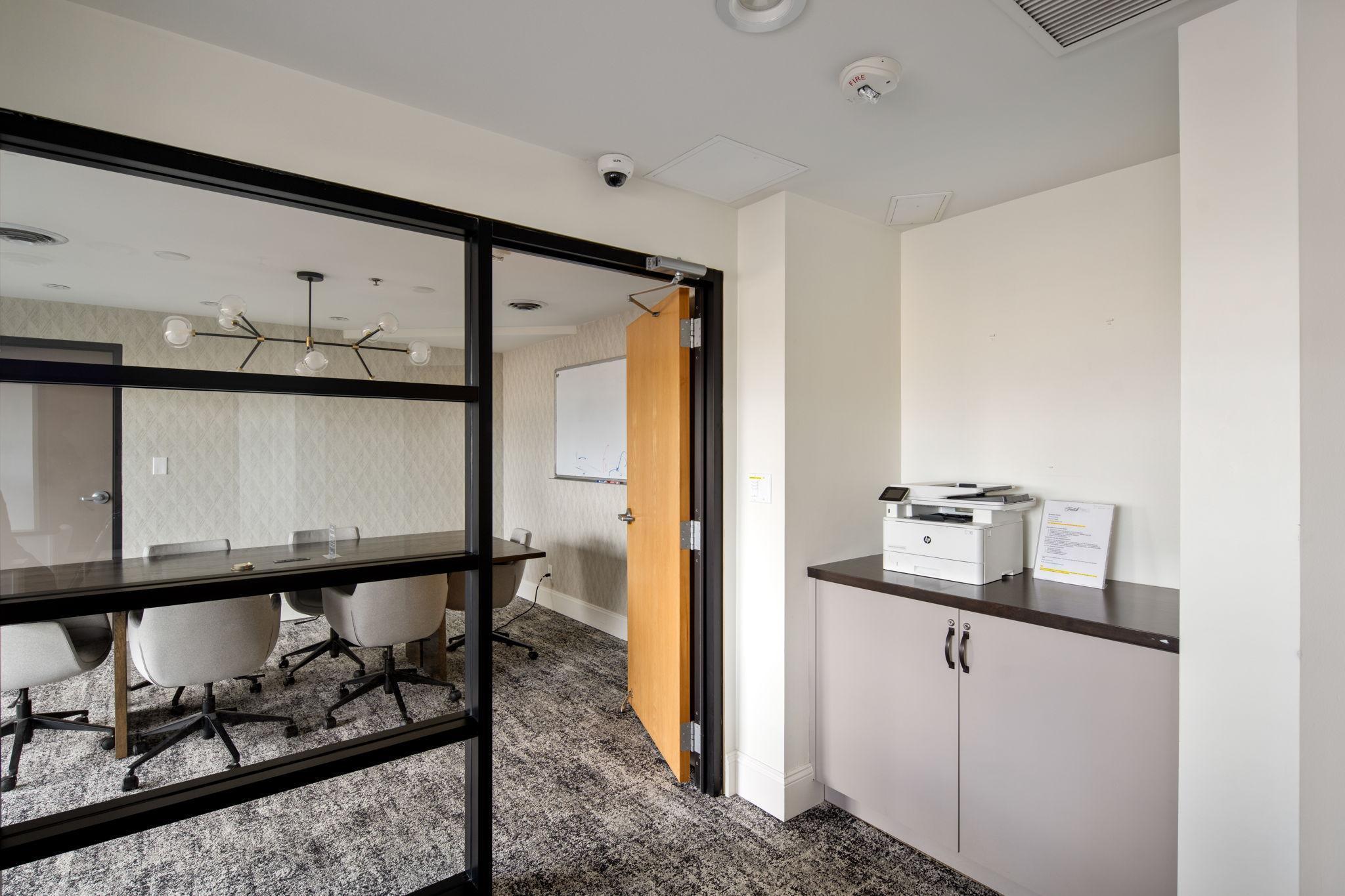 110 1st Avenue NE Unit: F1502