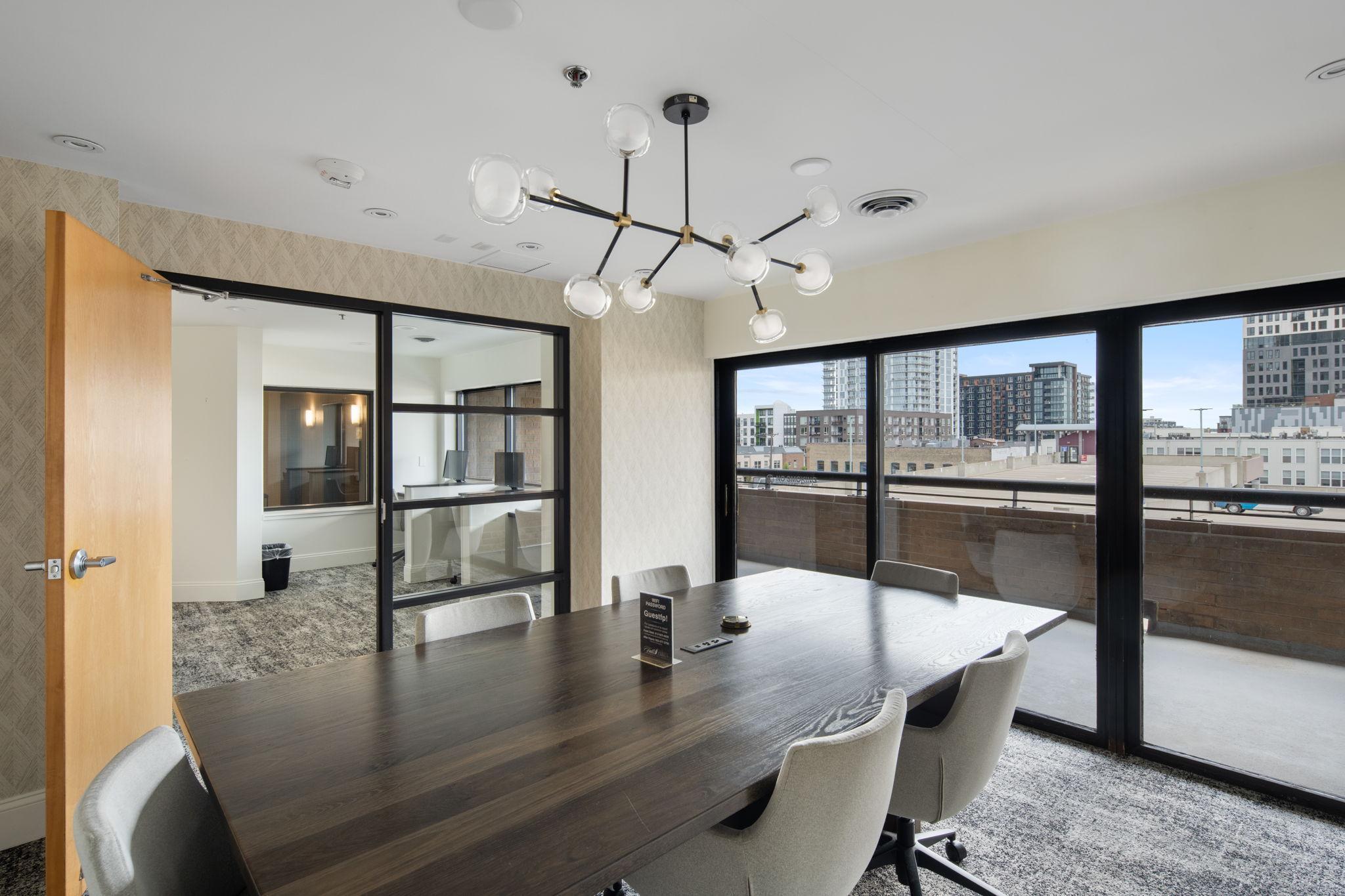 110 1st Avenue NE Unit: F1502