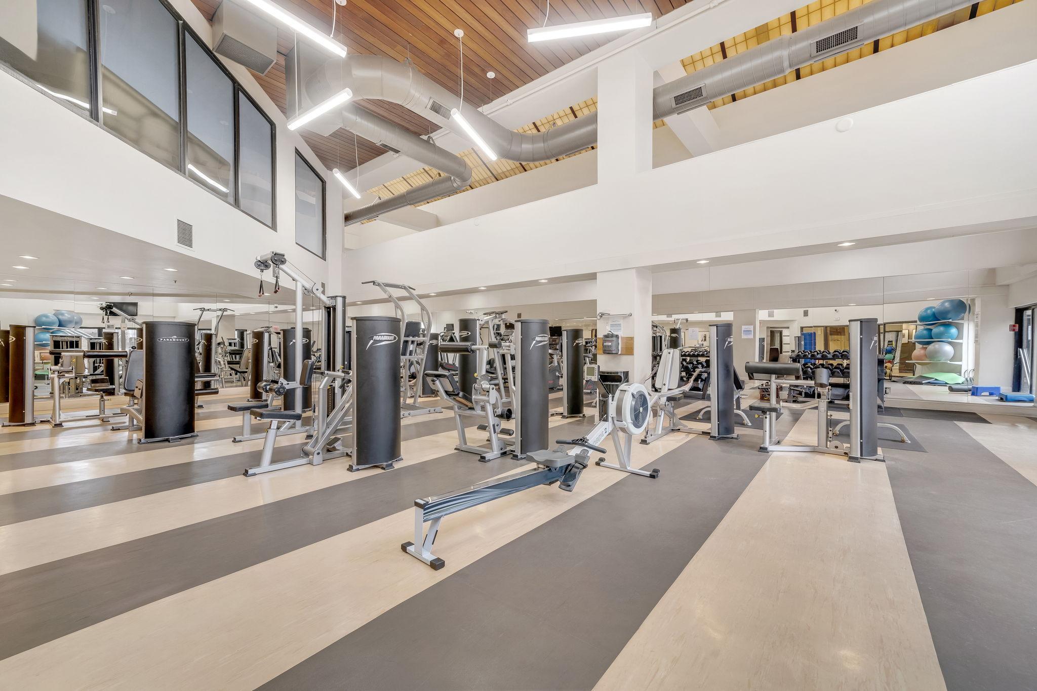 110 1st Avenue NE Unit: F1502