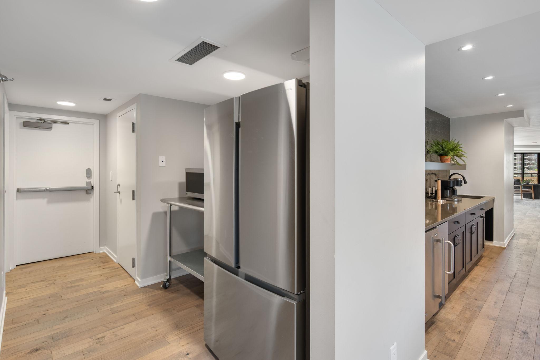 110 1st Avenue NE Unit: F1502