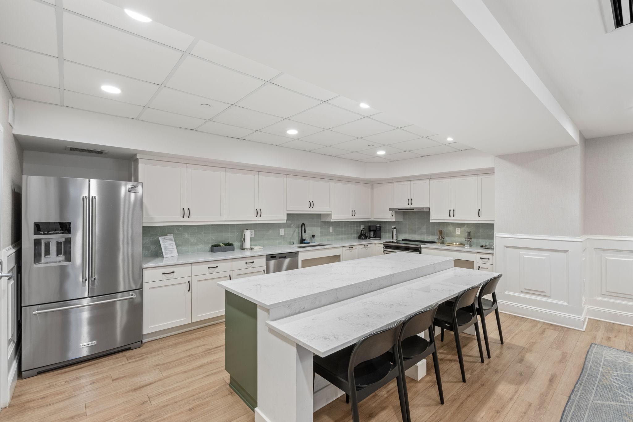 110 1st Avenue NE Unit: F1502