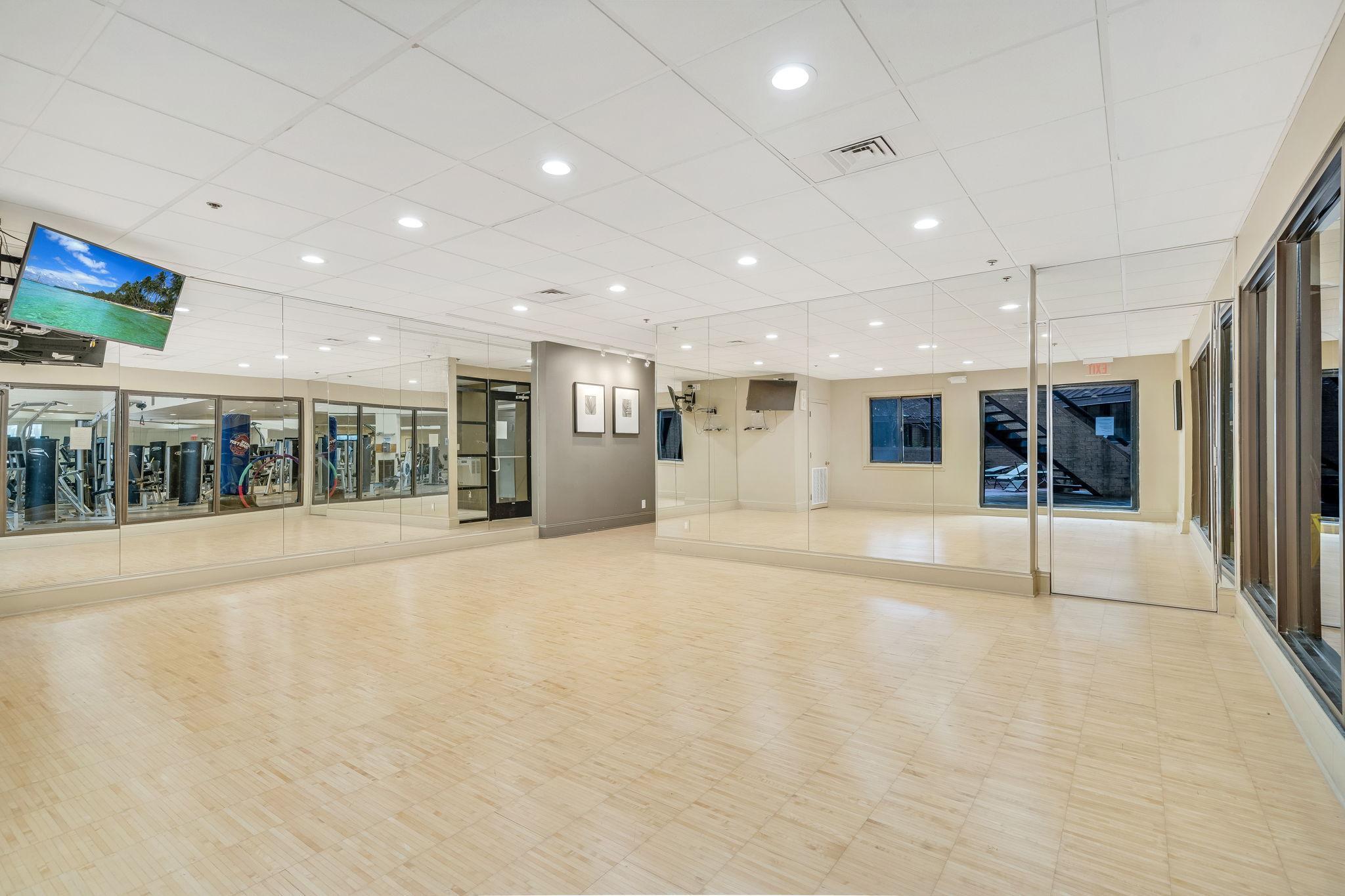 110 1st Avenue NE Unit: F1502