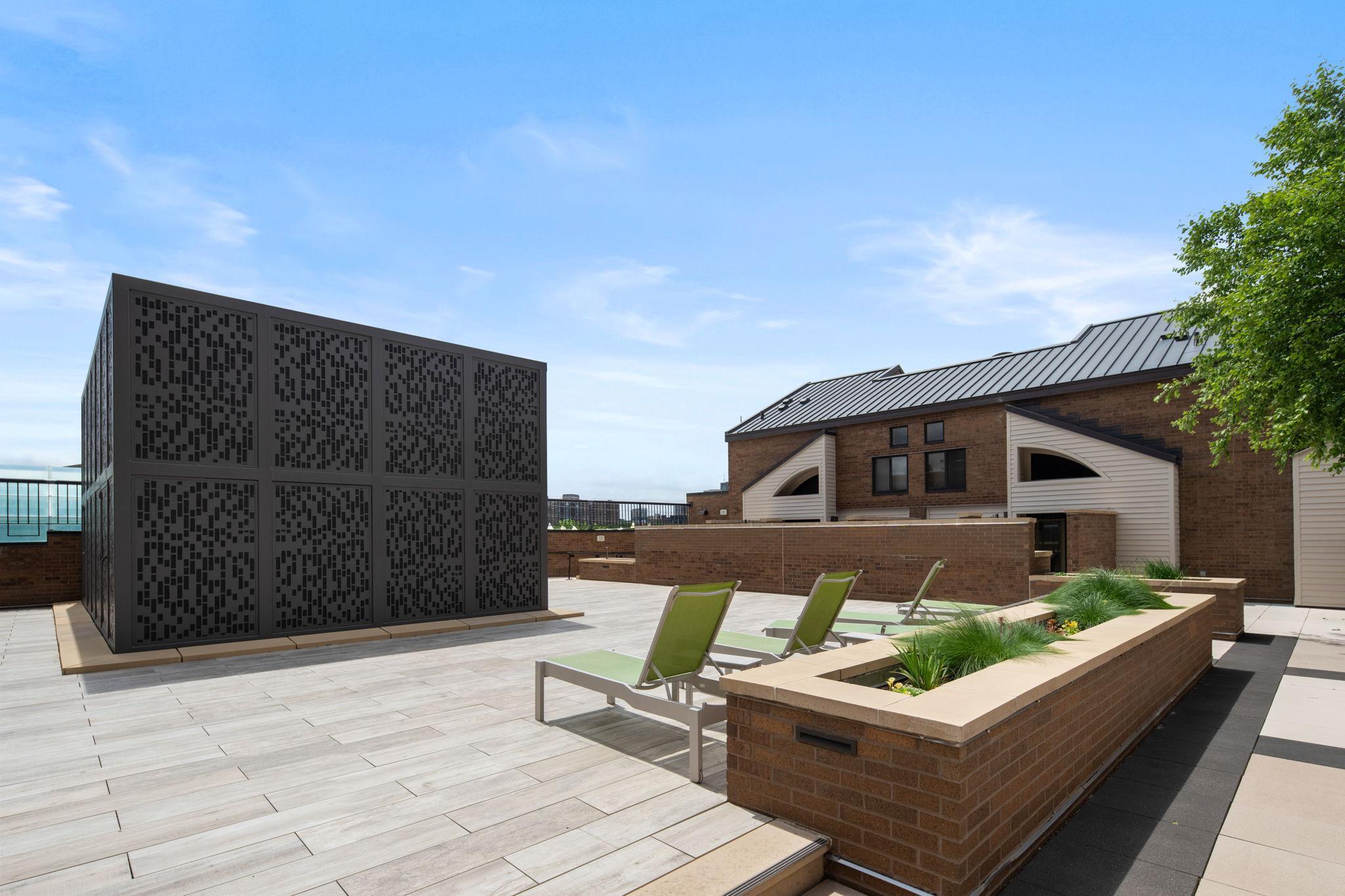 110 1st Avenue NE Unit: F1502
