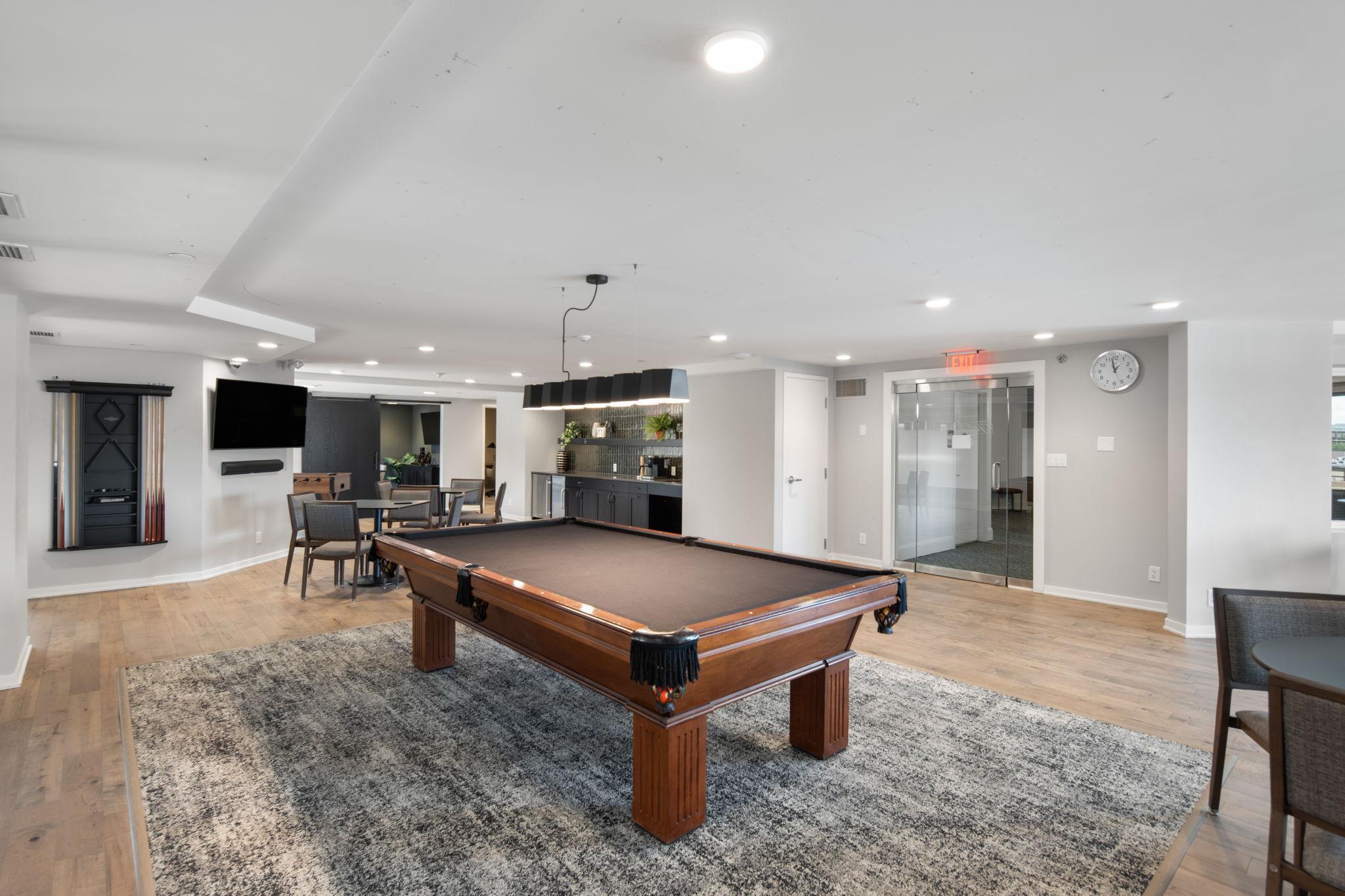 110 1st Avenue NE Unit: F1502