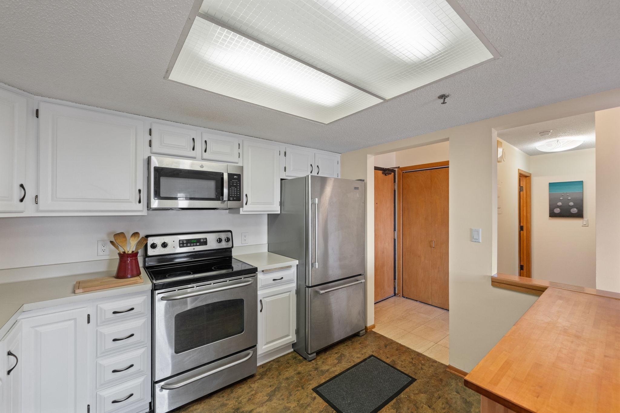 110 1st Avenue NE Unit: F1502