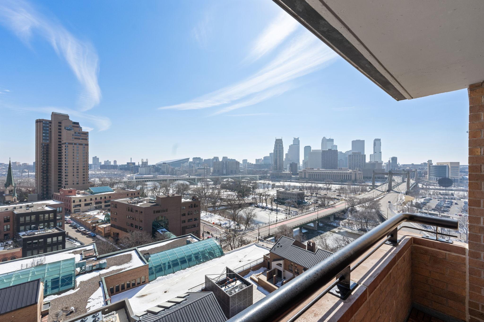 110 1st Avenue NE Unit: F1502