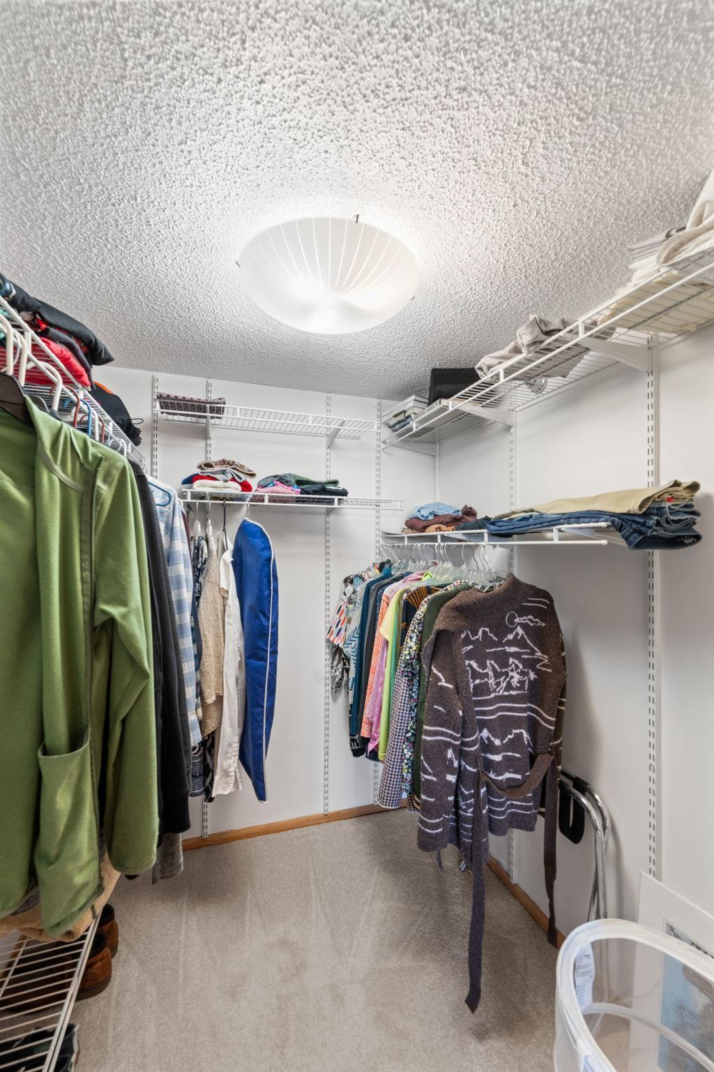 110 1st Avenue NE Unit: F1502