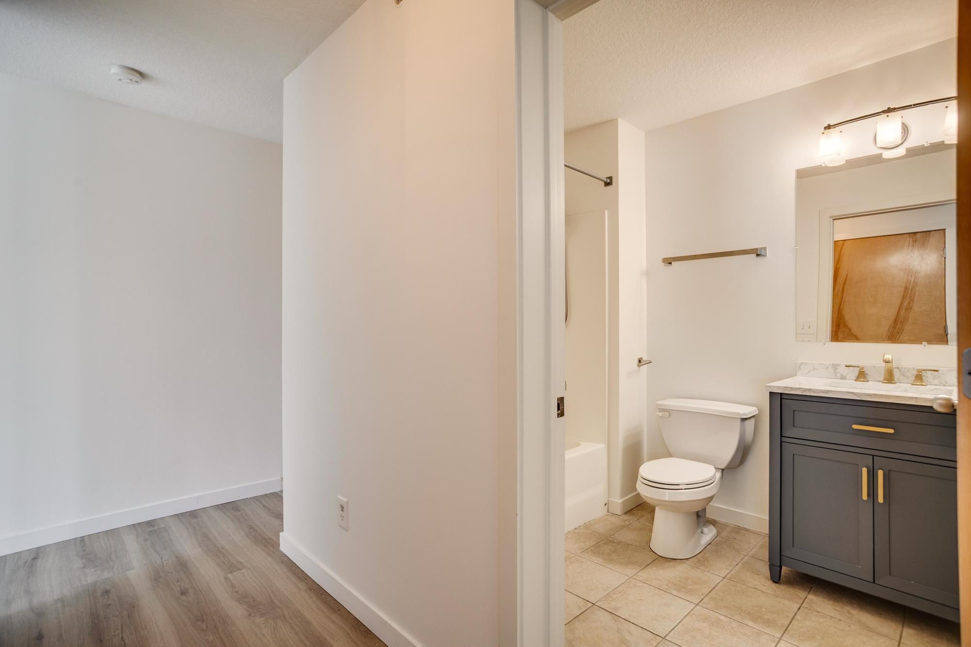 1829 3rd Avenue S Unit: 203