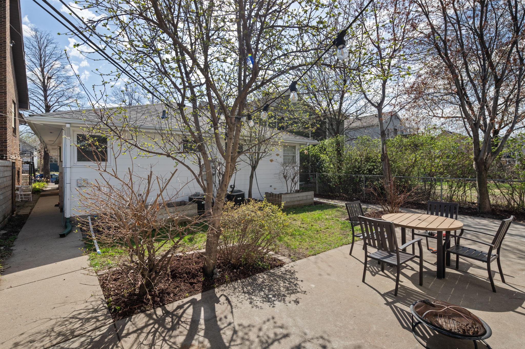 2416 Quincy Street NE