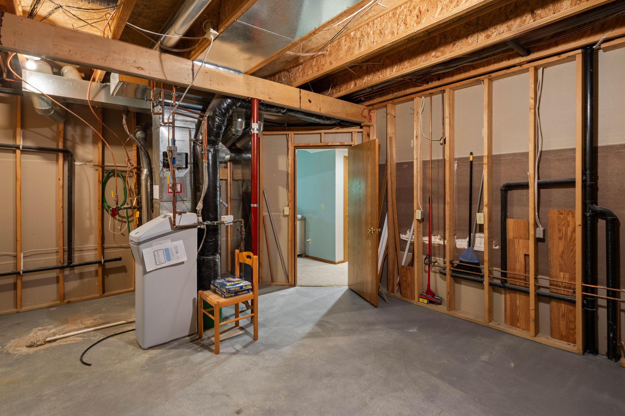 12755 Falcon Court