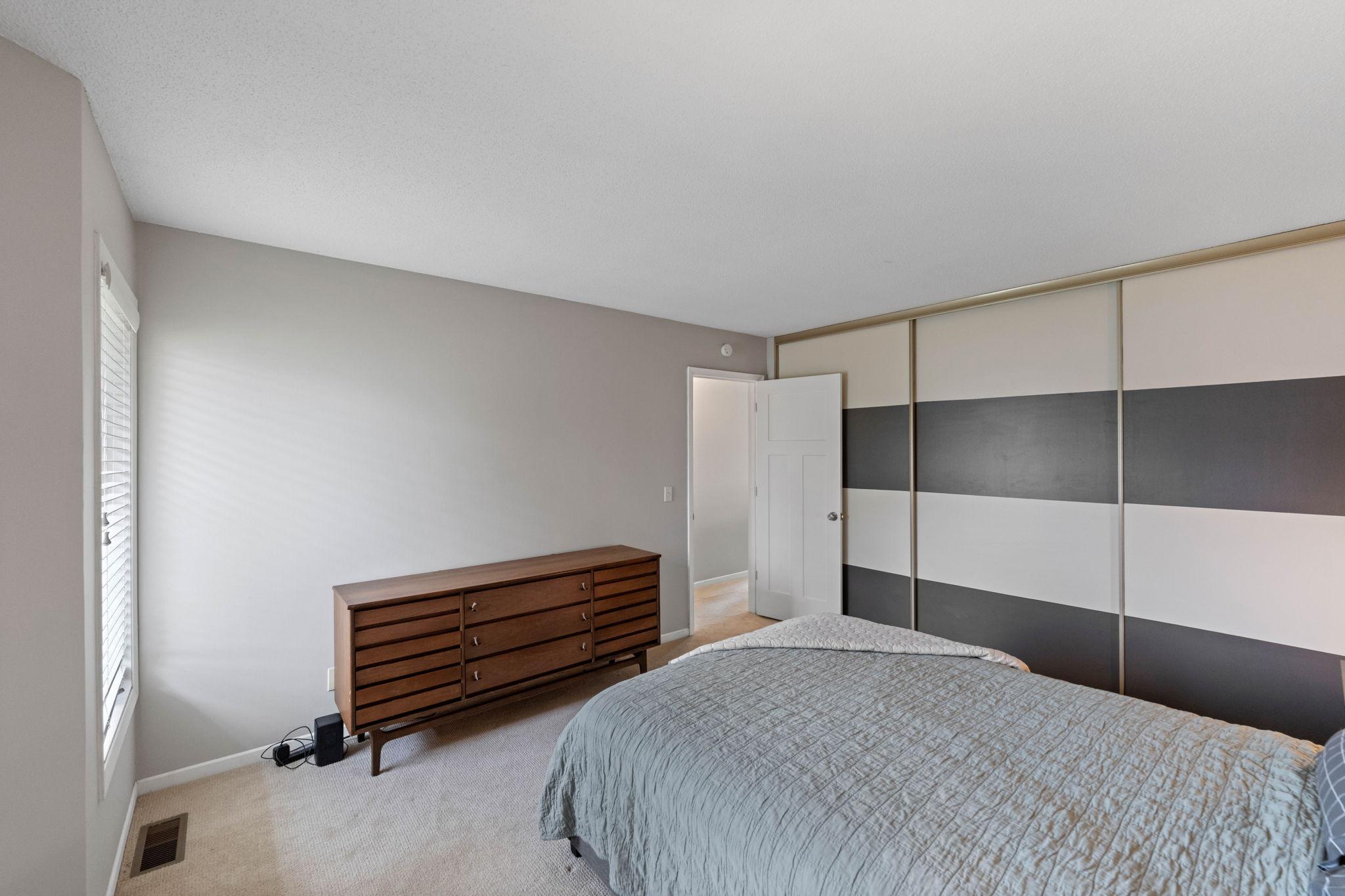 1335 Spencer Road W