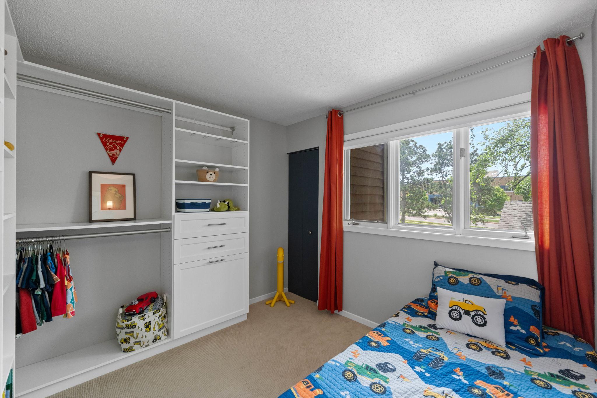 1335 Spencer Road W