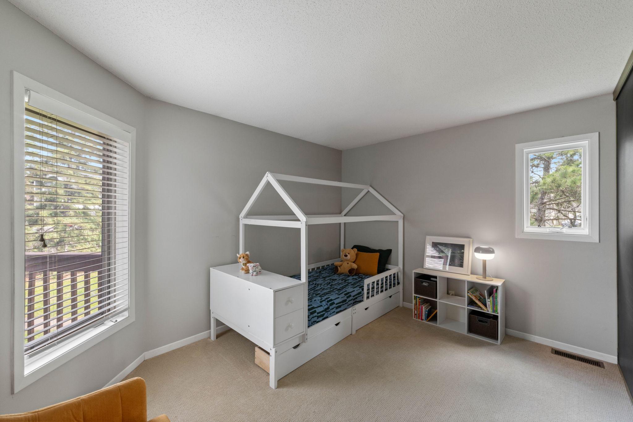 1335 Spencer Road W