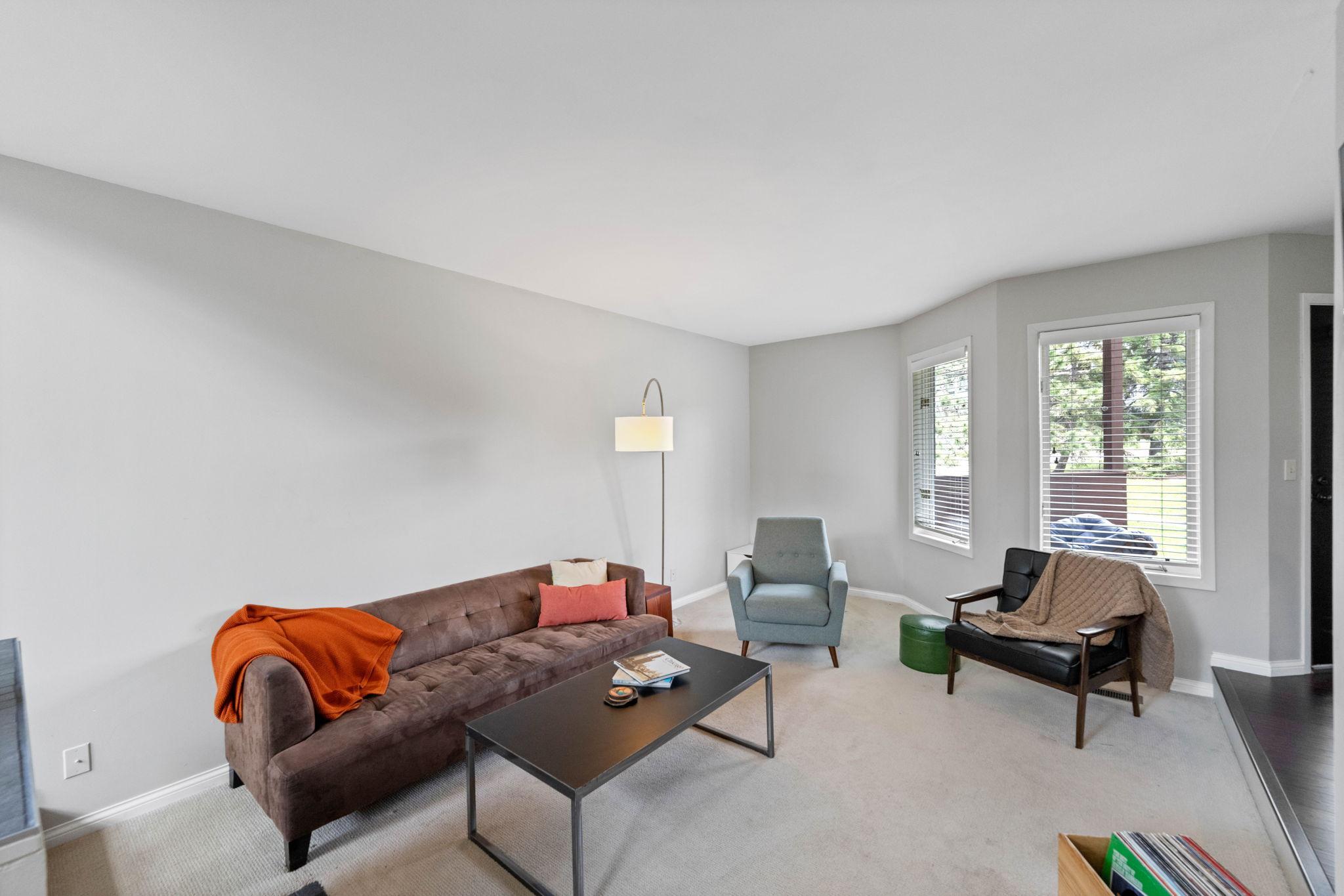 1335 Spencer Road W