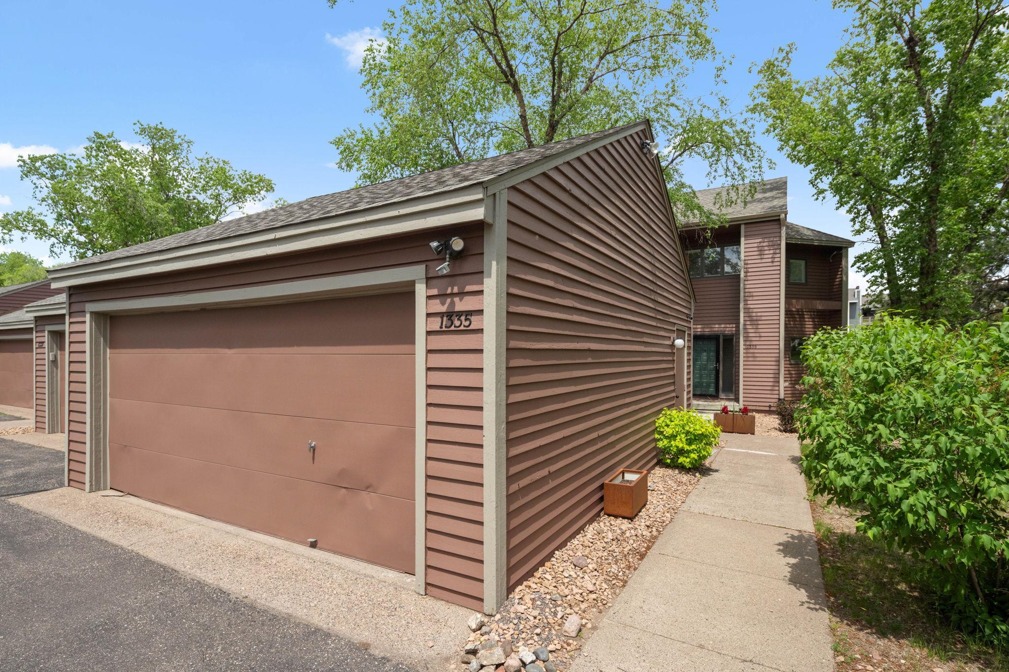 1335 Spencer Road W
