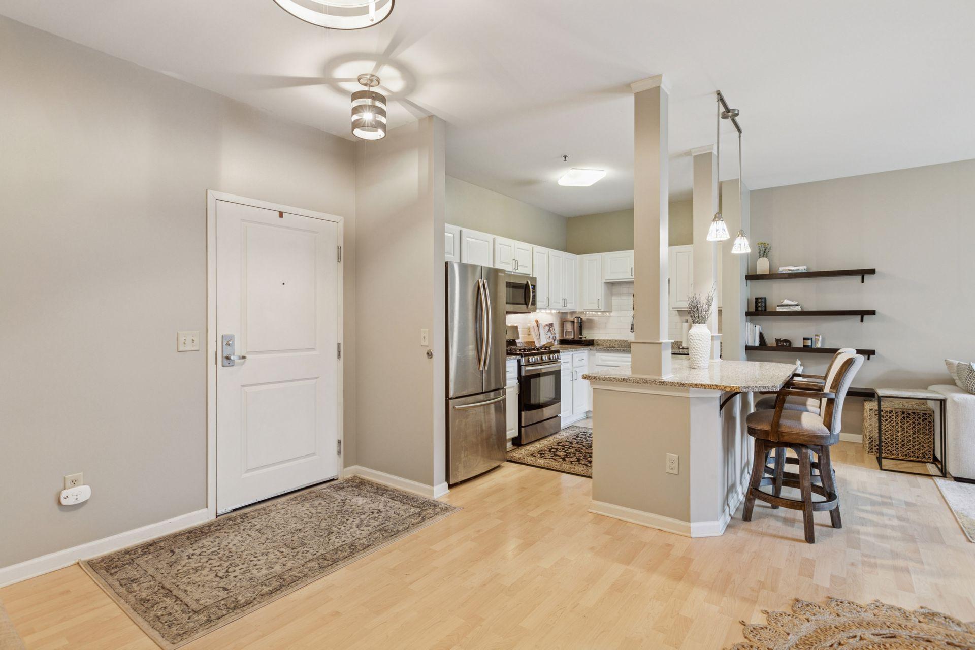 2803 E 38th Street Unit: 204