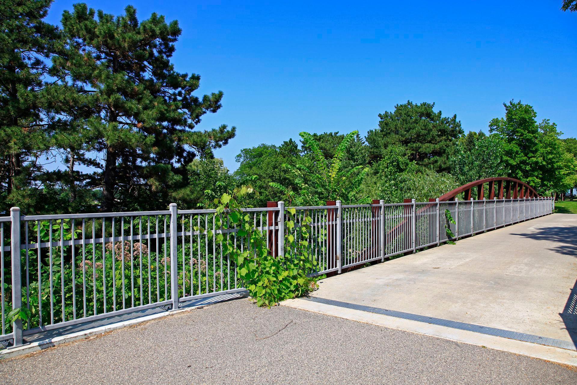 2803 E 38th Street Unit: 204