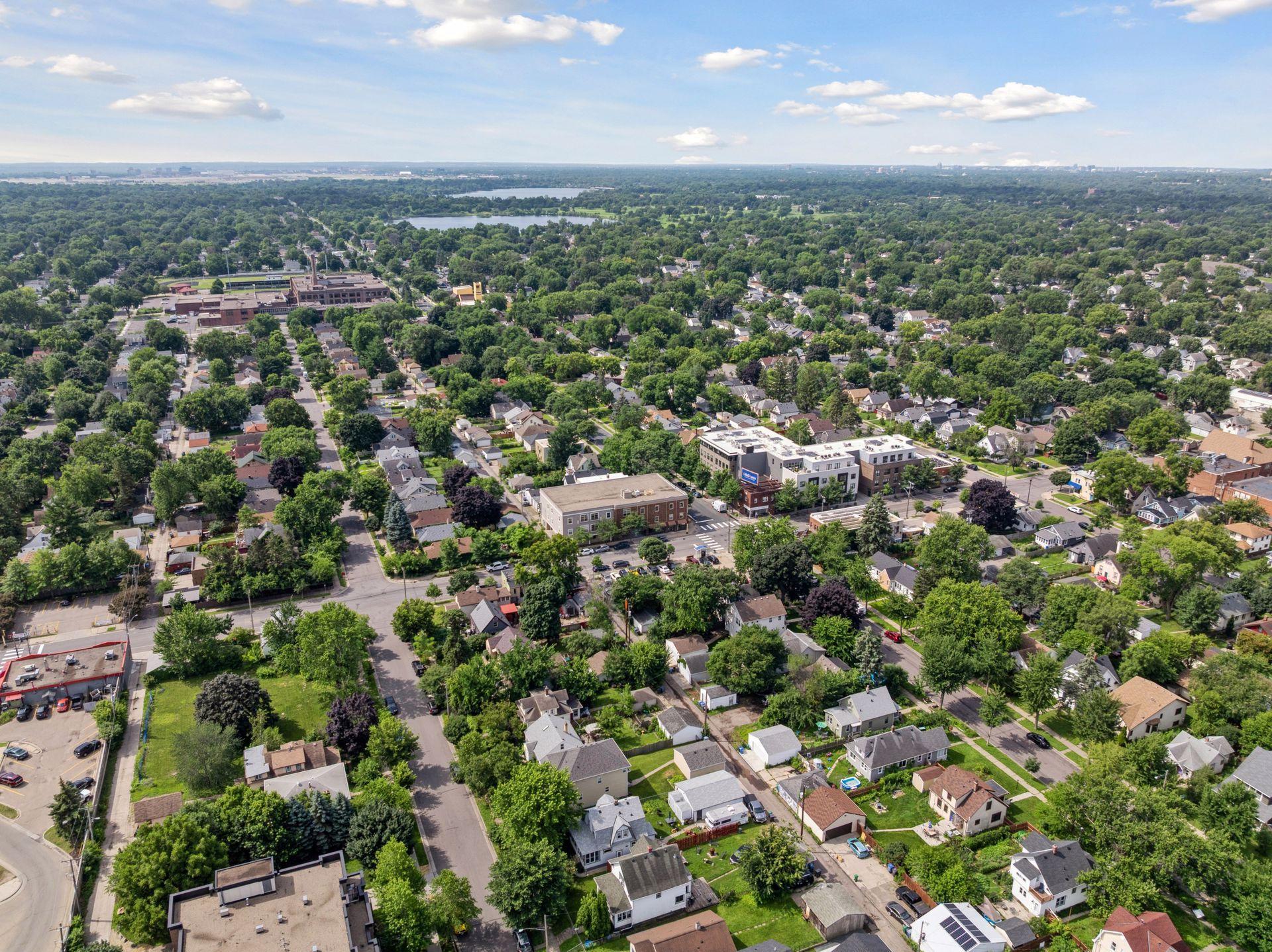 2803 E 38th Street Unit: 204