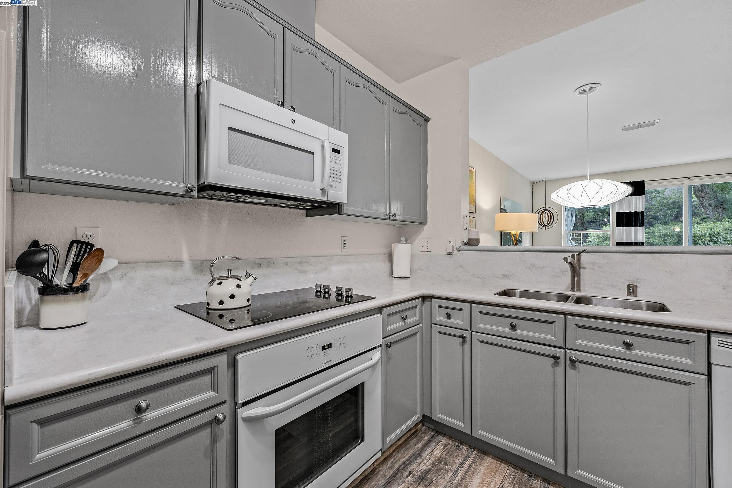 3207 Coyote Cir