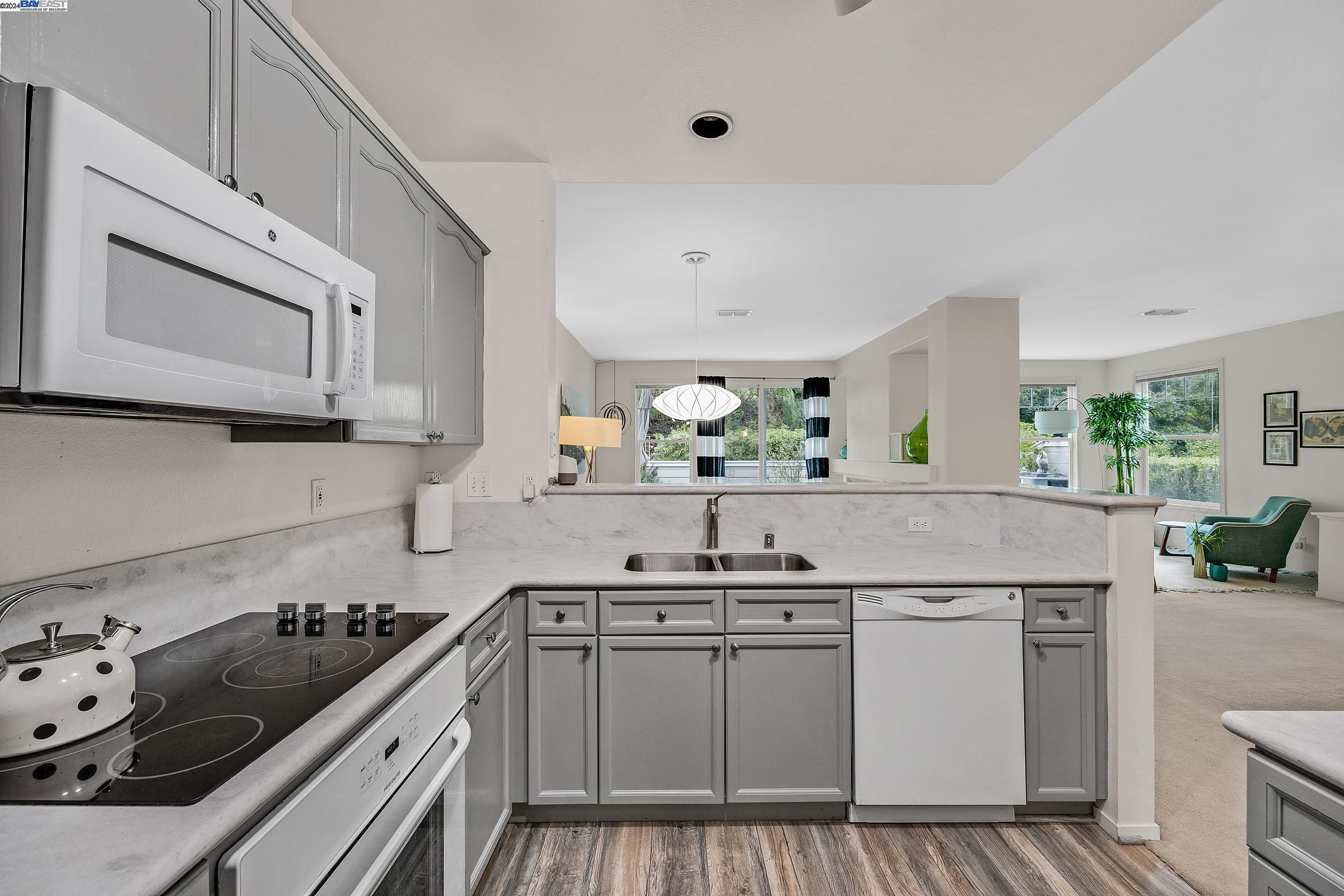 3207 Coyote Cir