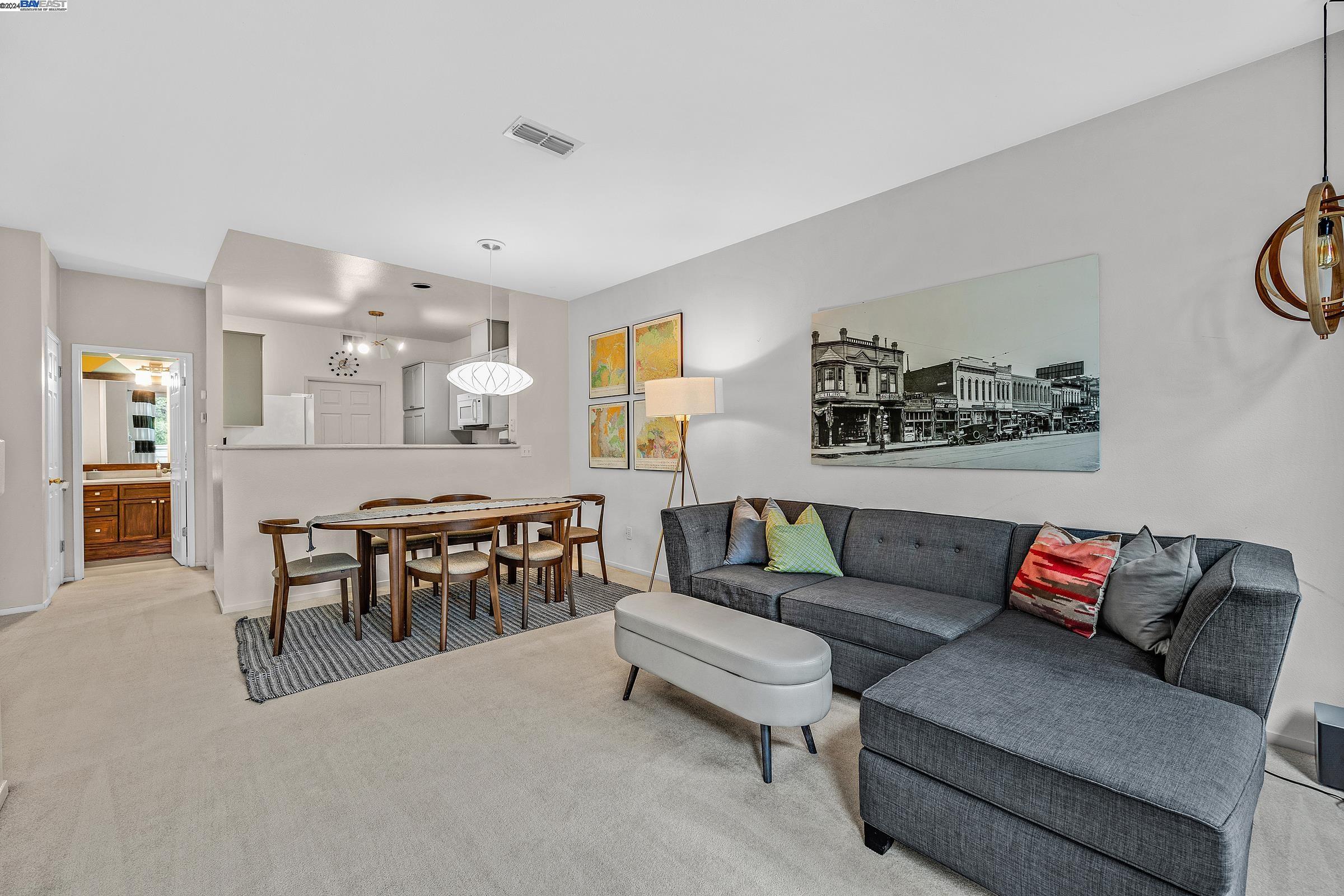 3207 Coyote Cir