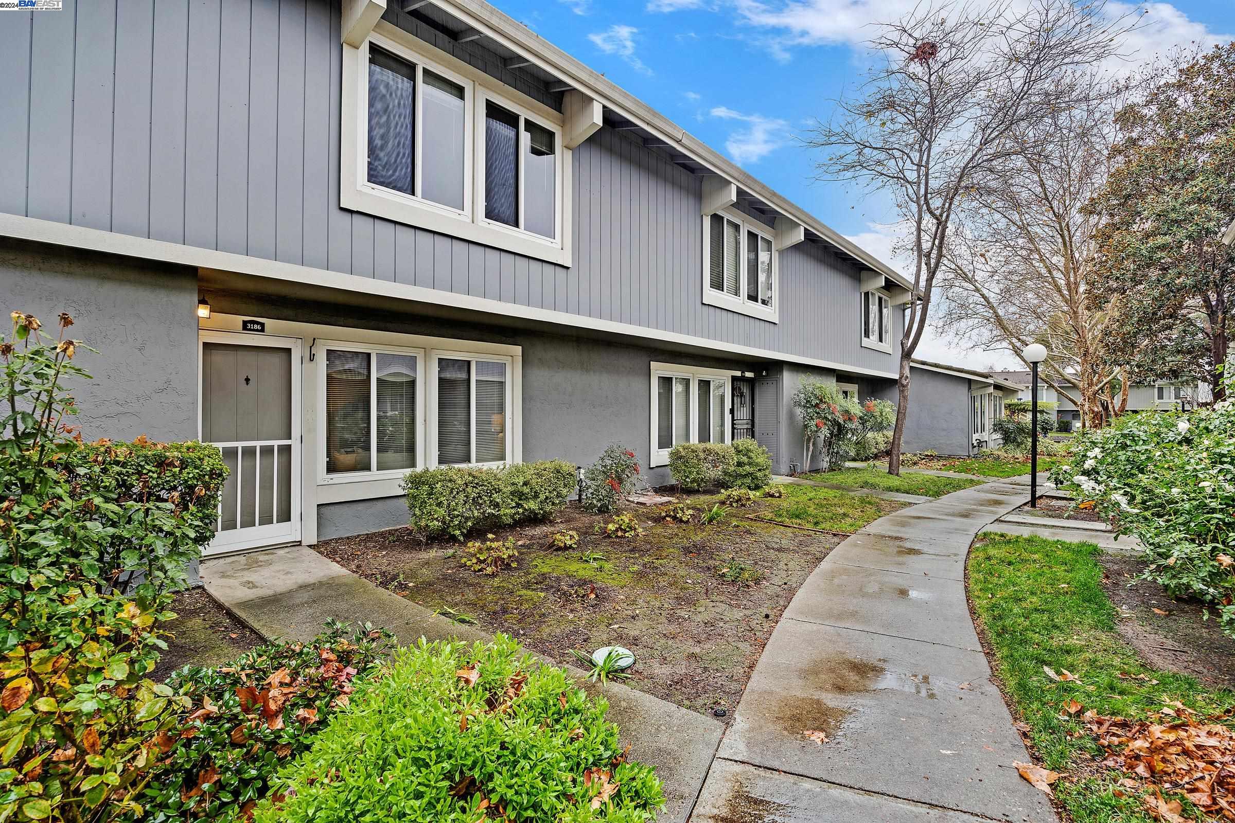 3186 Pawnee Way
