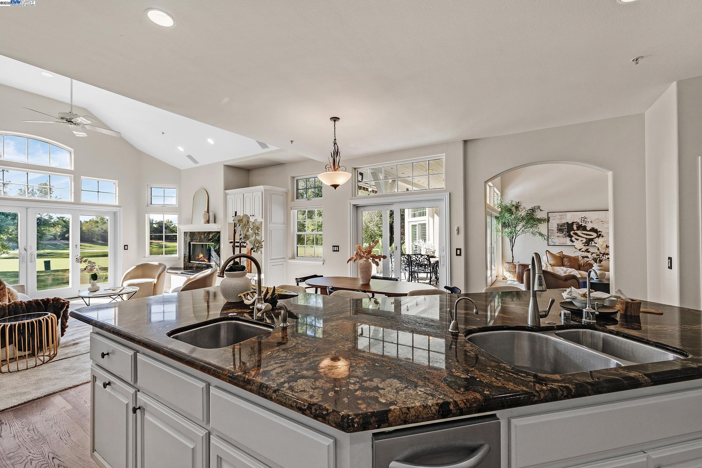 2389 E Ruby Hill Dr