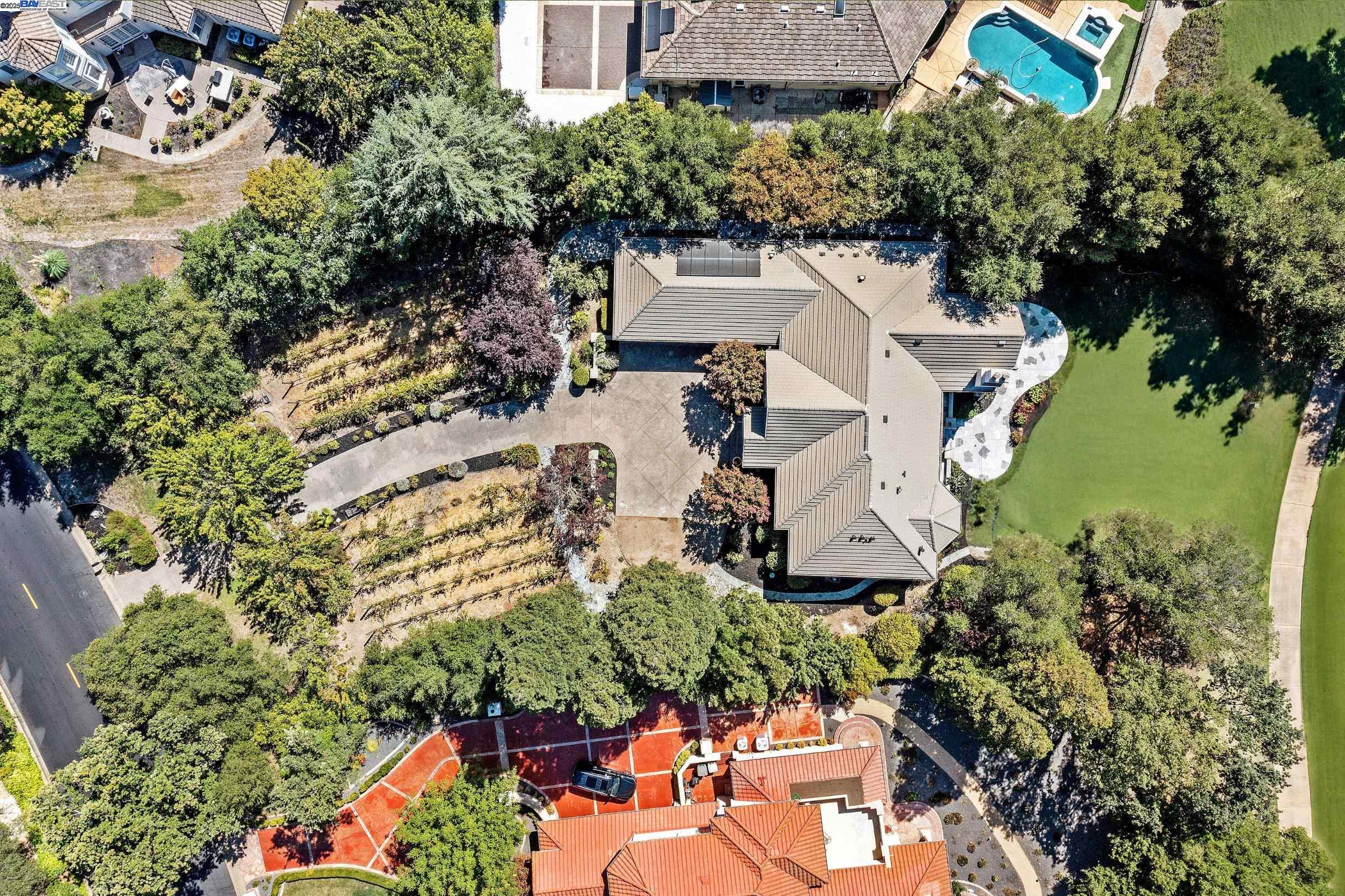 2389 E Ruby Hill Dr