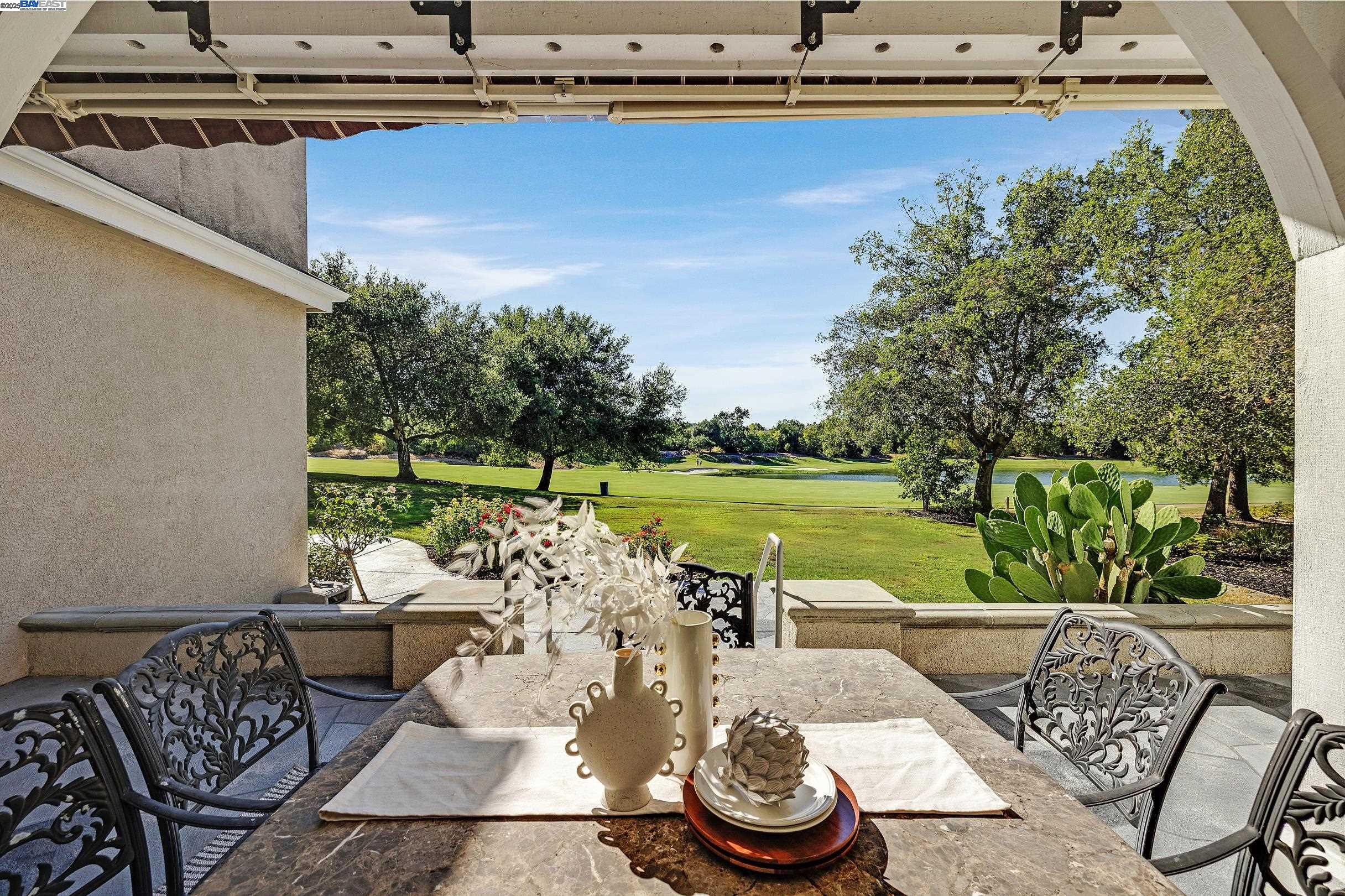 2389 E Ruby Hill Dr