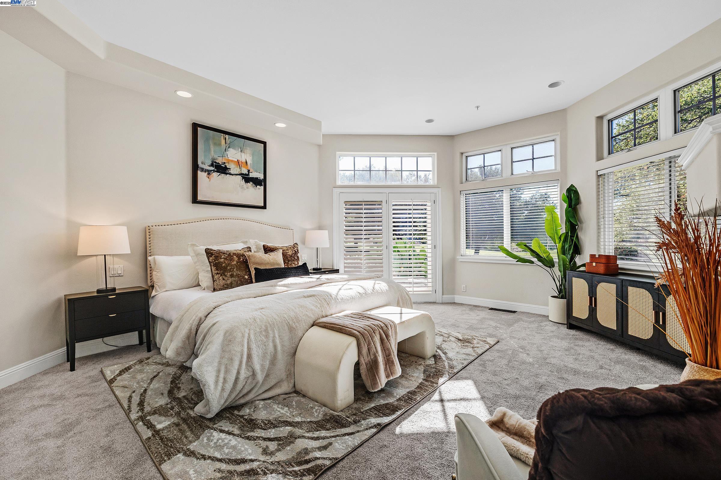 2389 E Ruby Hill Dr