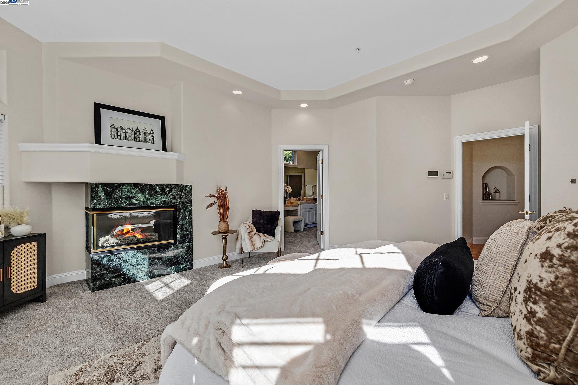 2389 E Ruby Hill Dr