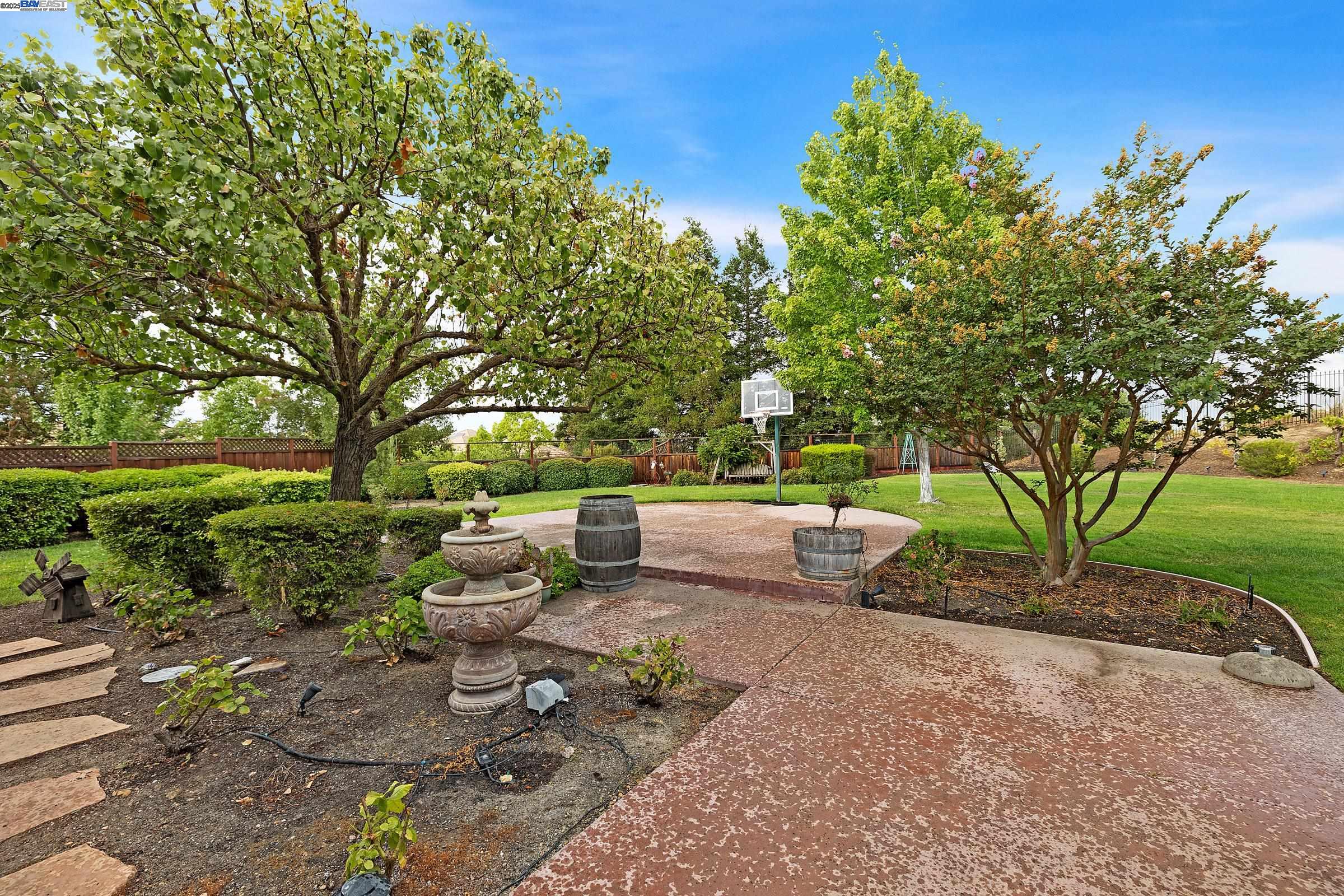 488 Montori Ct