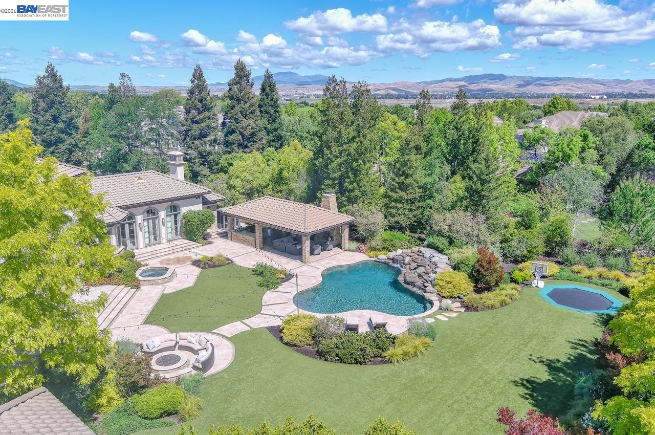 2794 W Ruby Hill Dr
