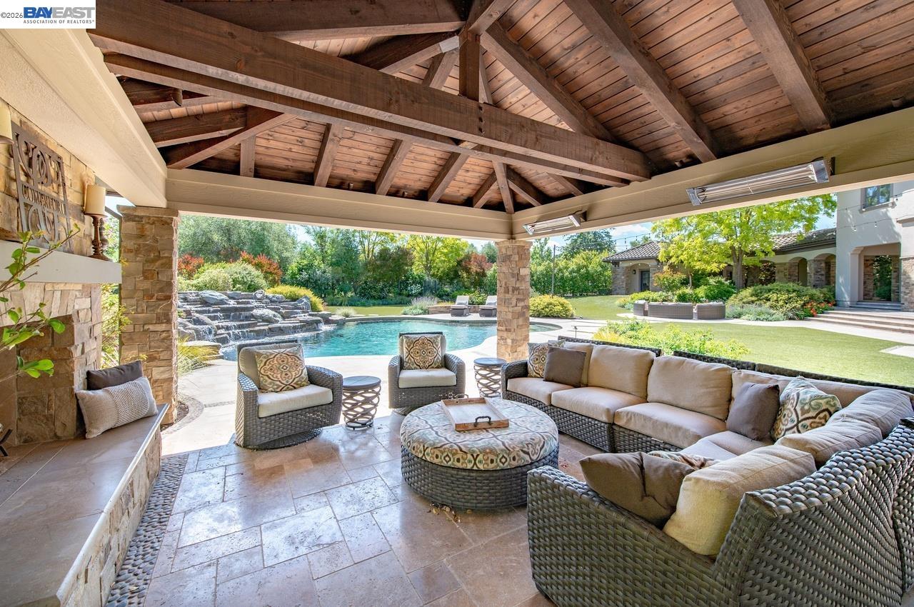 2794 W Ruby Hill Dr