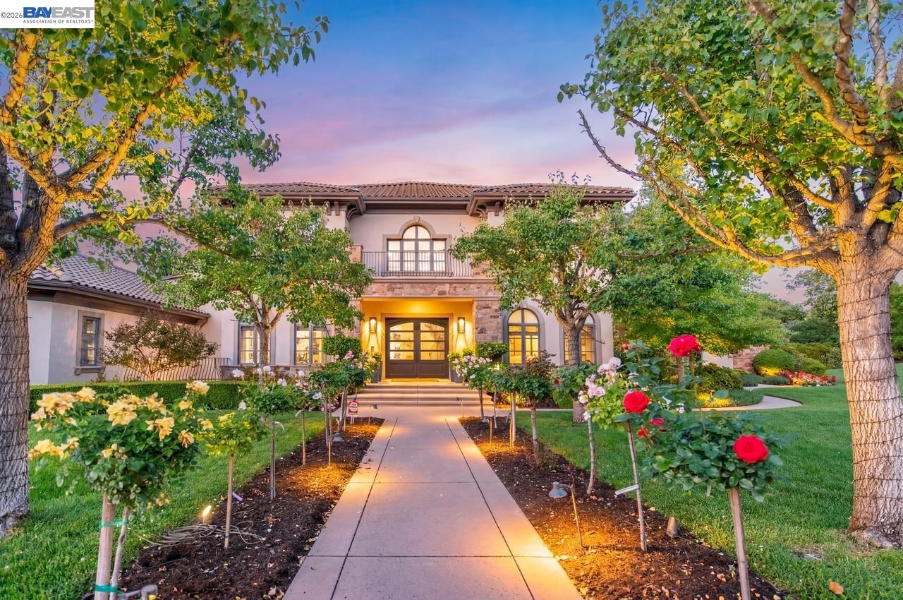 2794 W Ruby Hill Dr