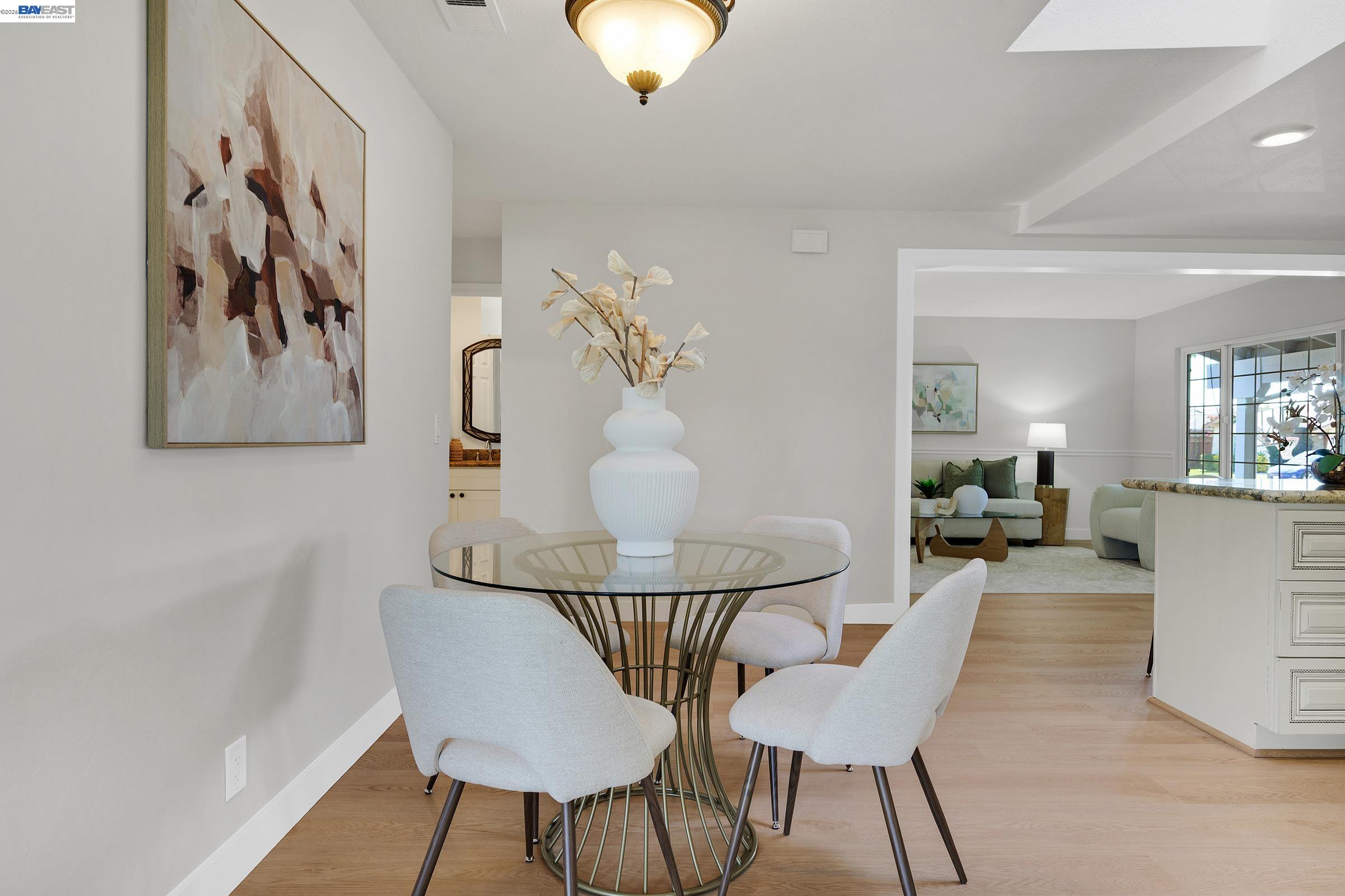 6877 Rayland Ct