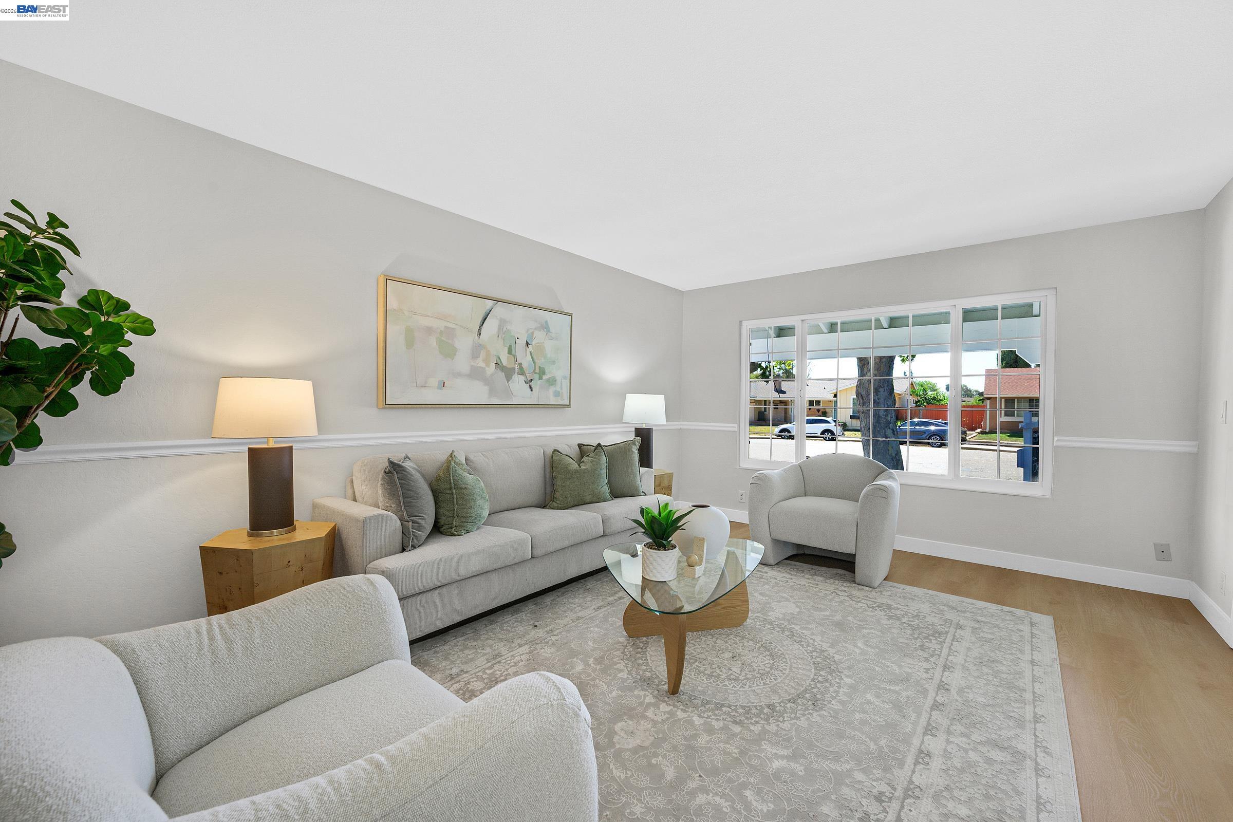 6877 Rayland Ct