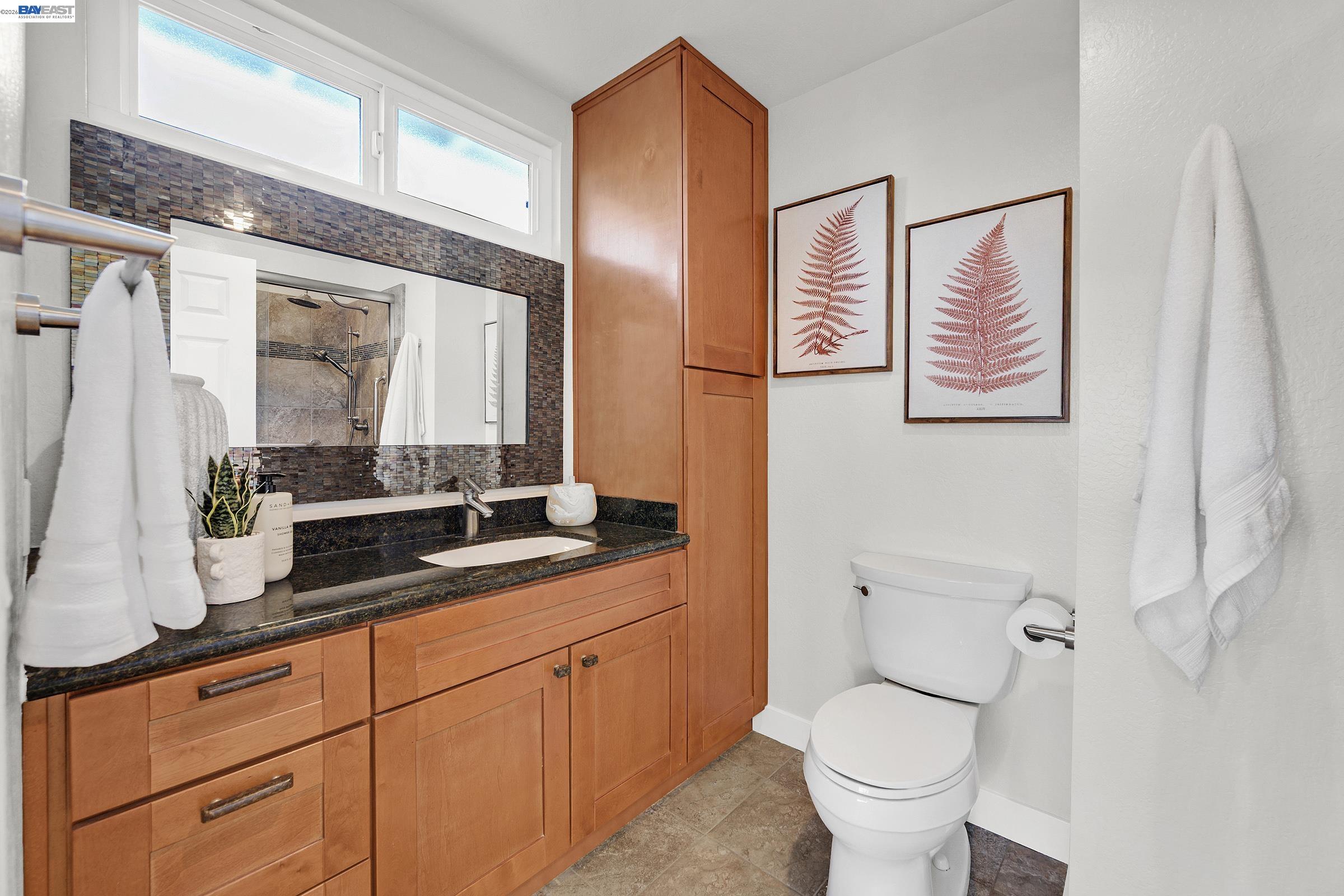 6877 Rayland Ct