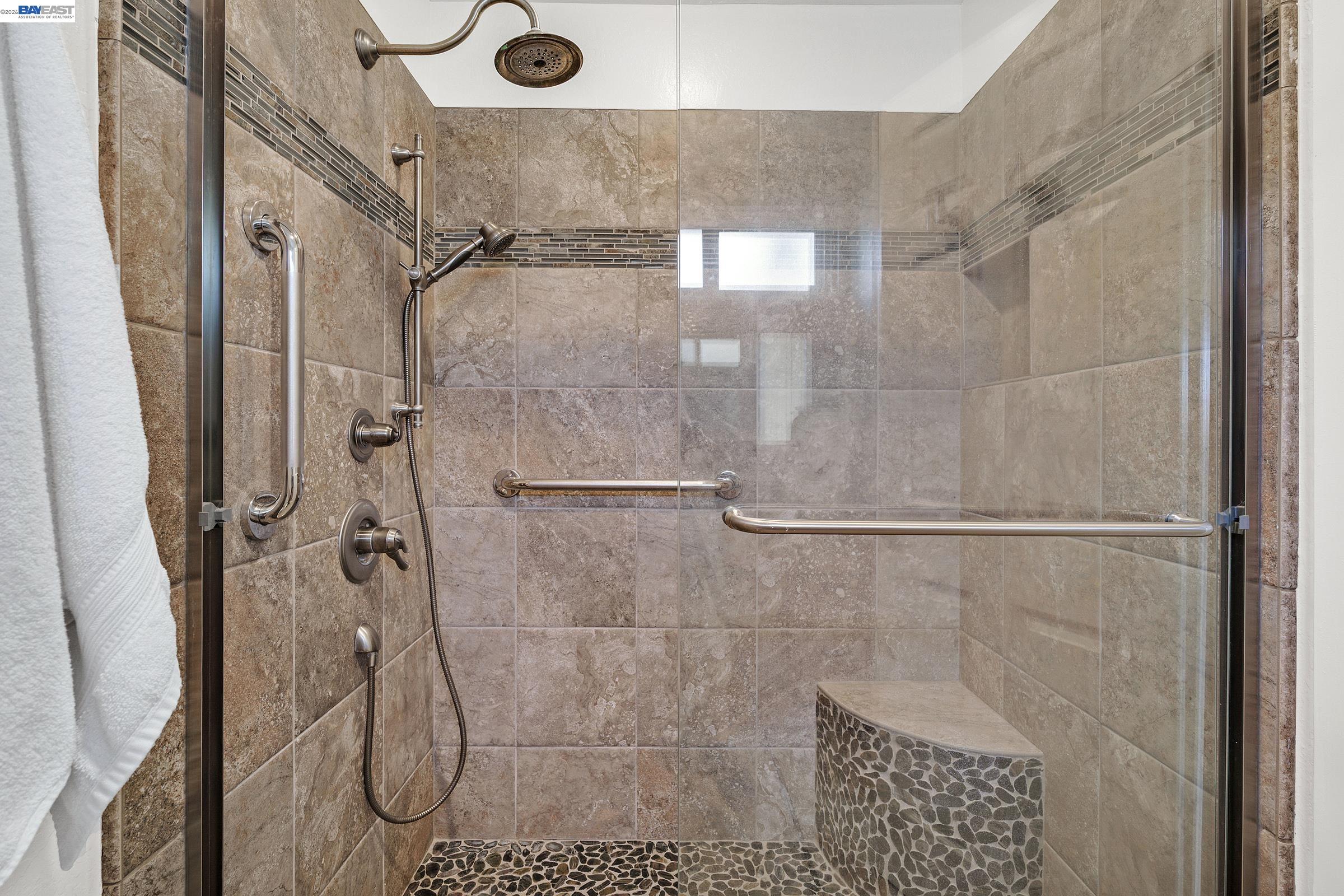 6877 Rayland Ct