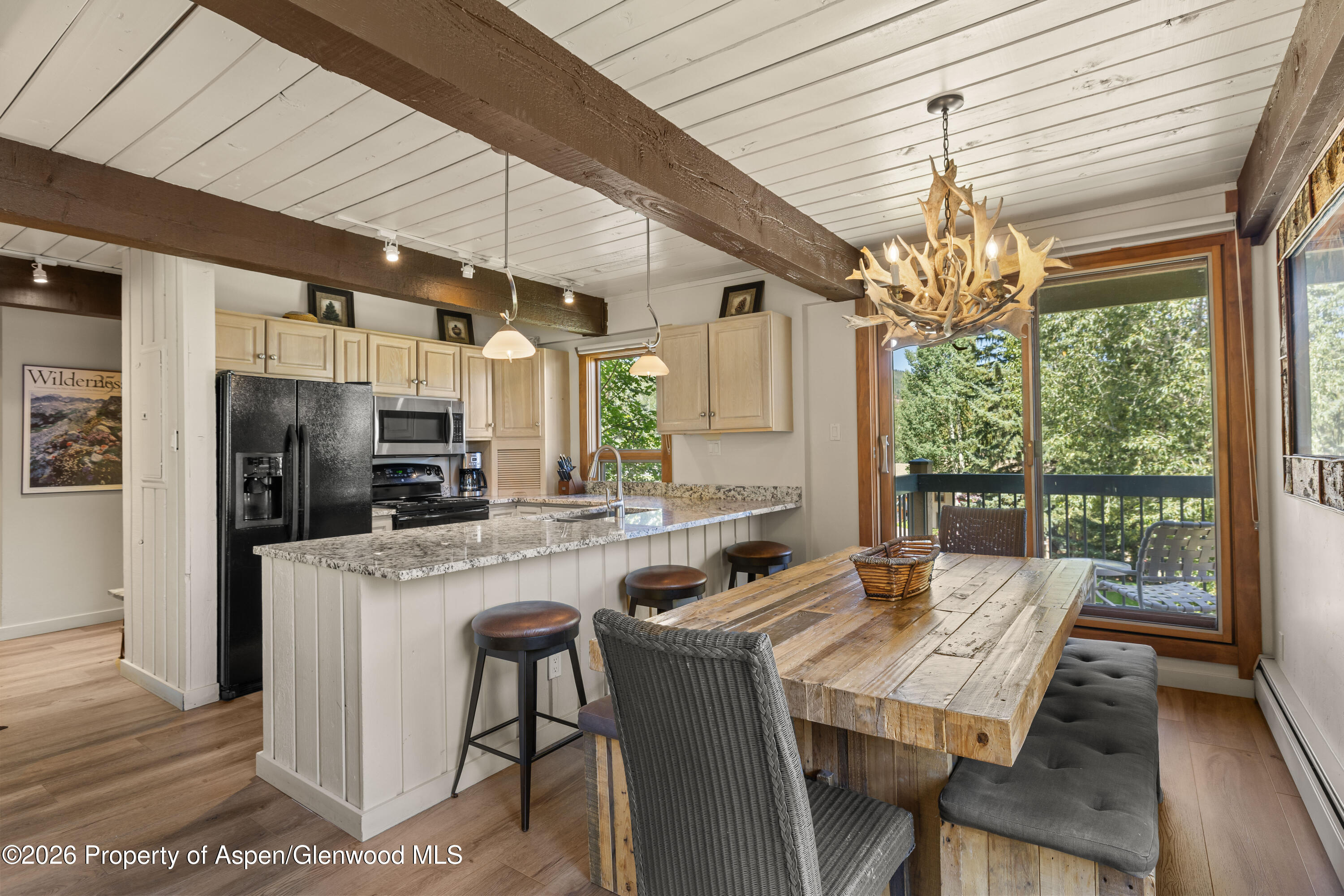 855 Carriage Way Slope 201