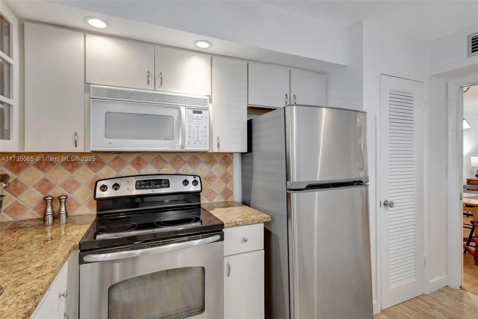 5 Westwood Ave # 105D