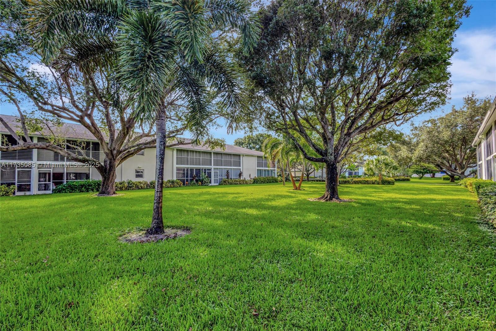 5 Westwood Ave # 105D