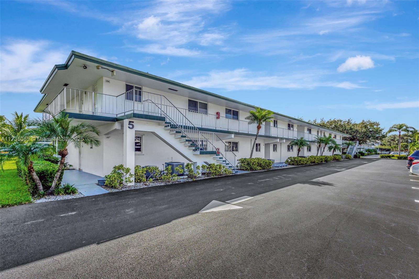 5 Westwood Ave # 105D