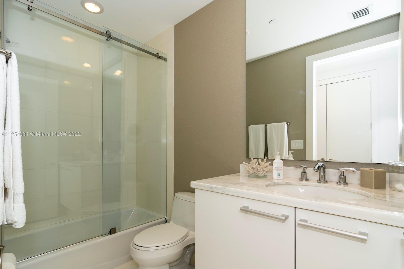 4100 Island Blvd # 704