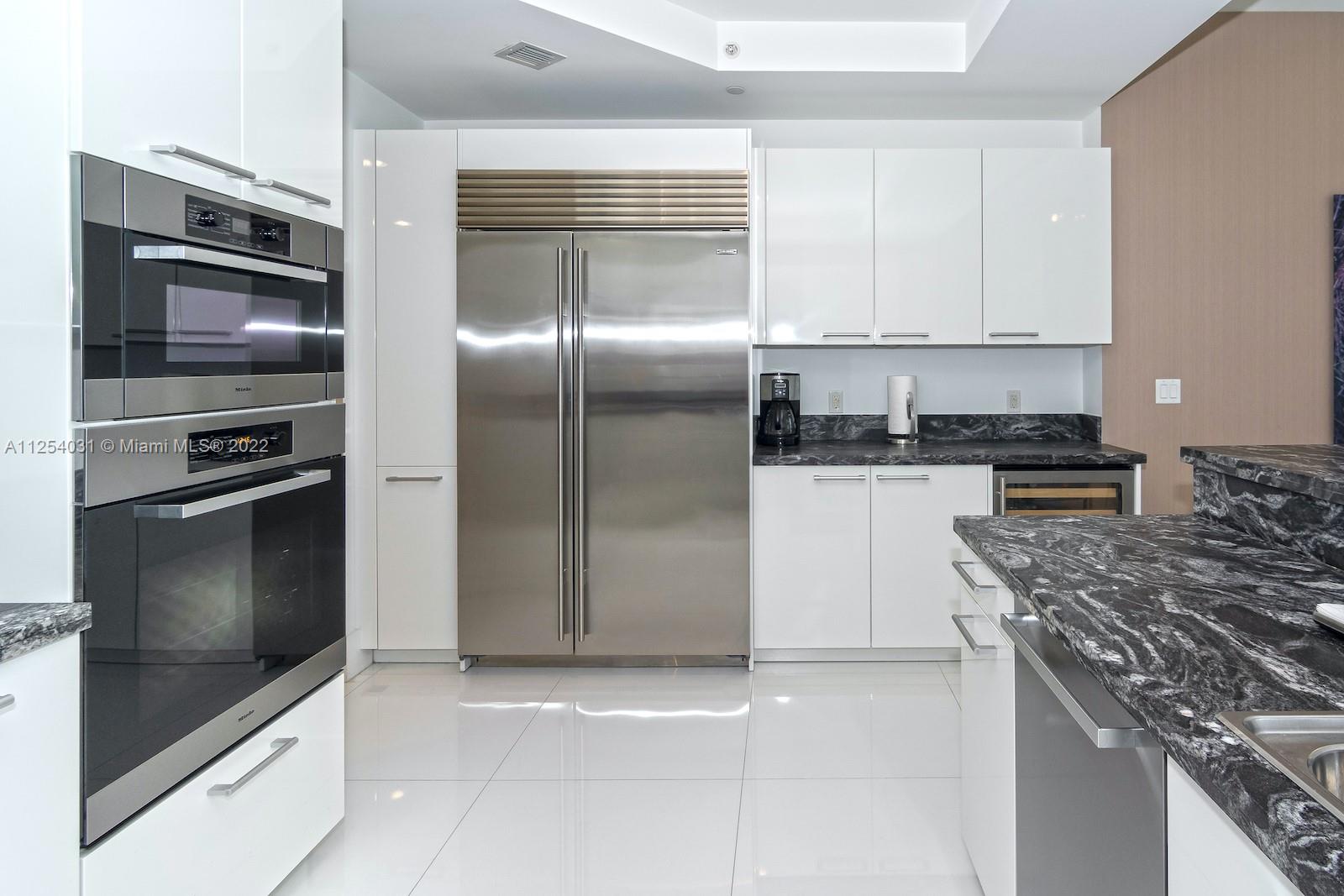 4100 Island Blvd # 704